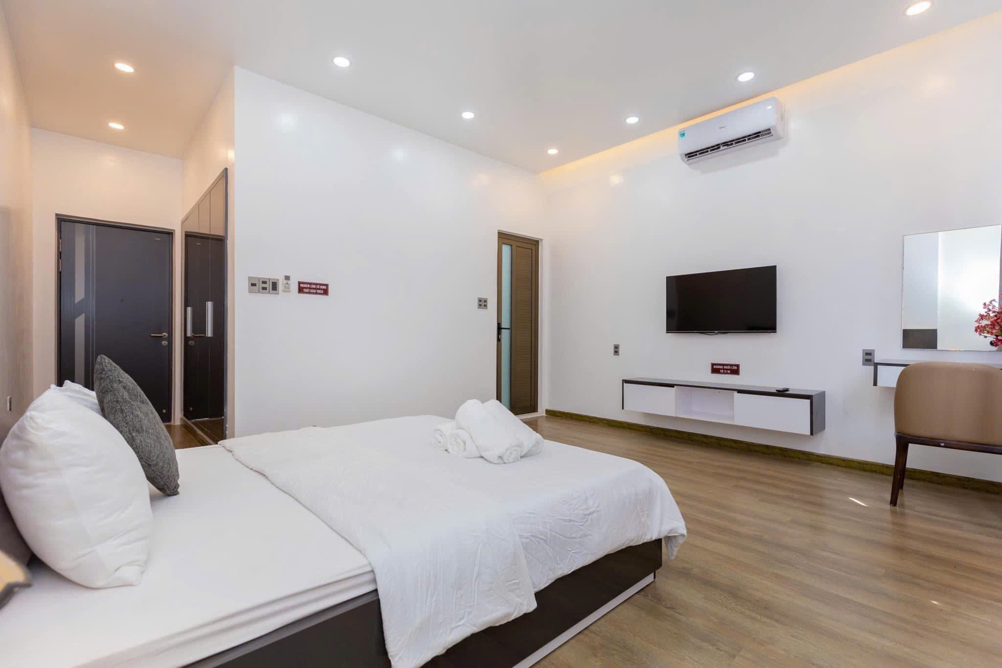 VILLA BÃI SAU 6PN -09LHP NỐI DÀI - Ảnh 13
