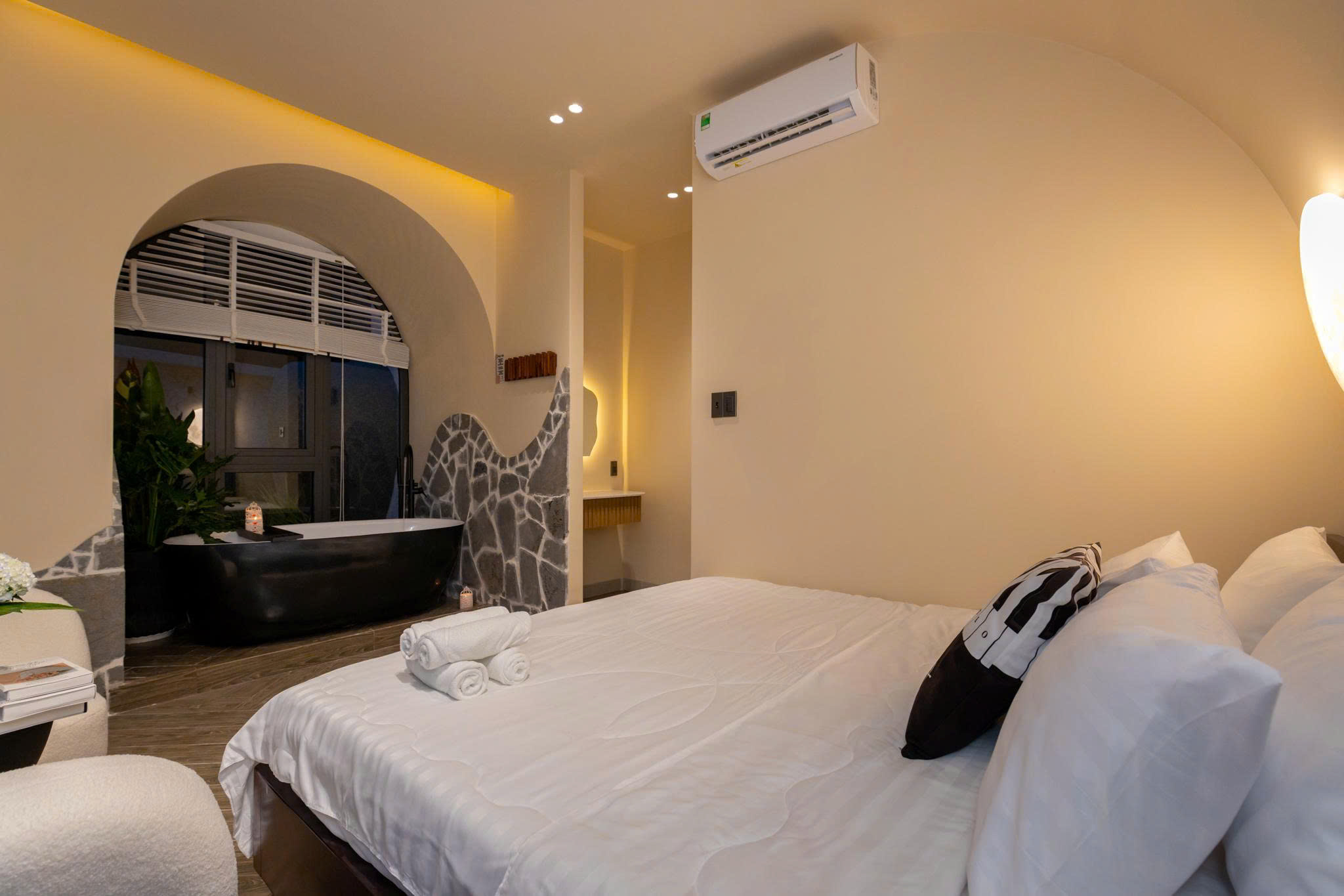 VILLA BÃI SAU 6PN- VILLA CÂY ĐÀN - Ảnh 8