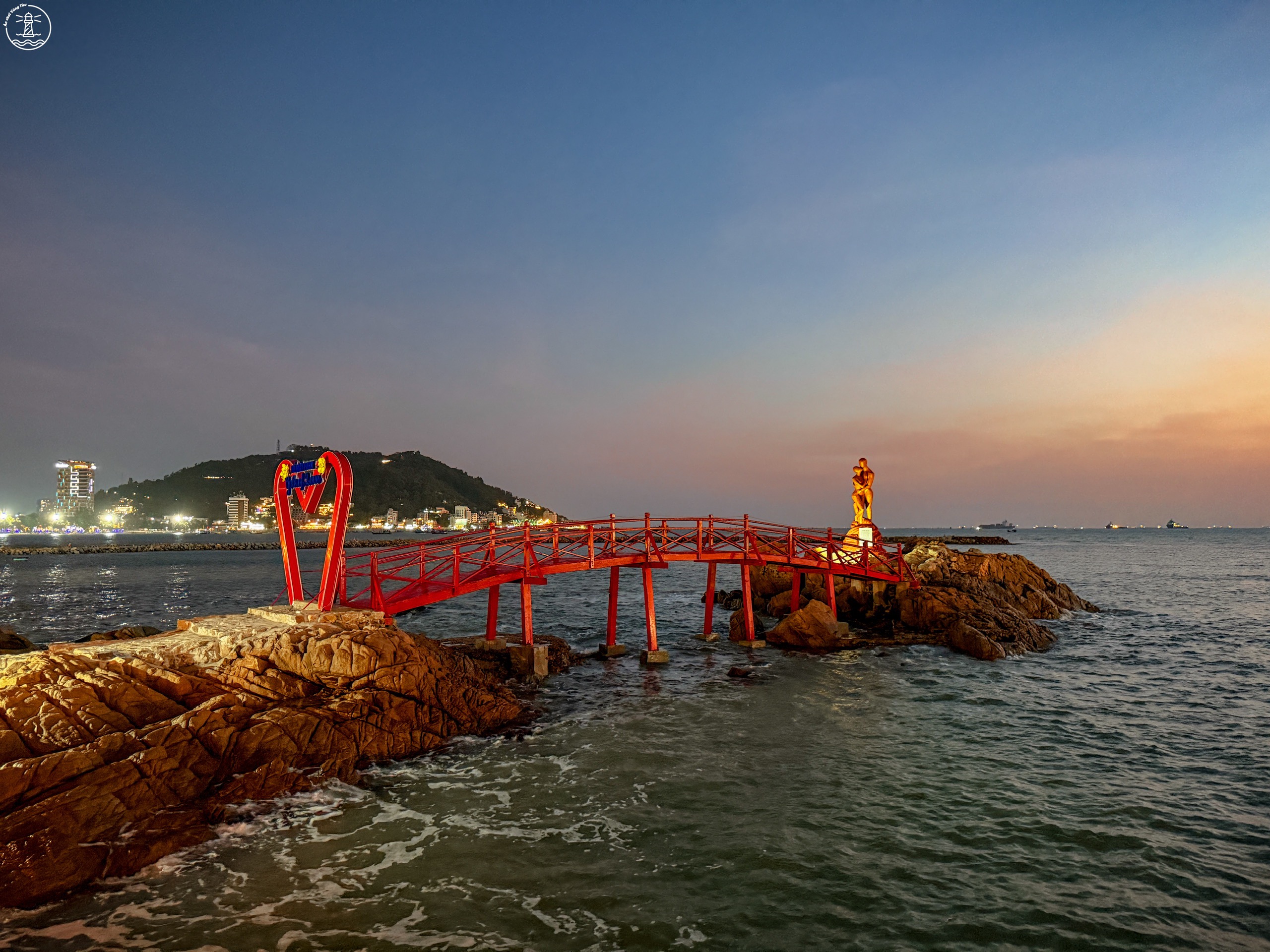 Cầu Tình Yêu Hòn Rù Rì: Nét lãng mạn Vũng Tàu - hình 7