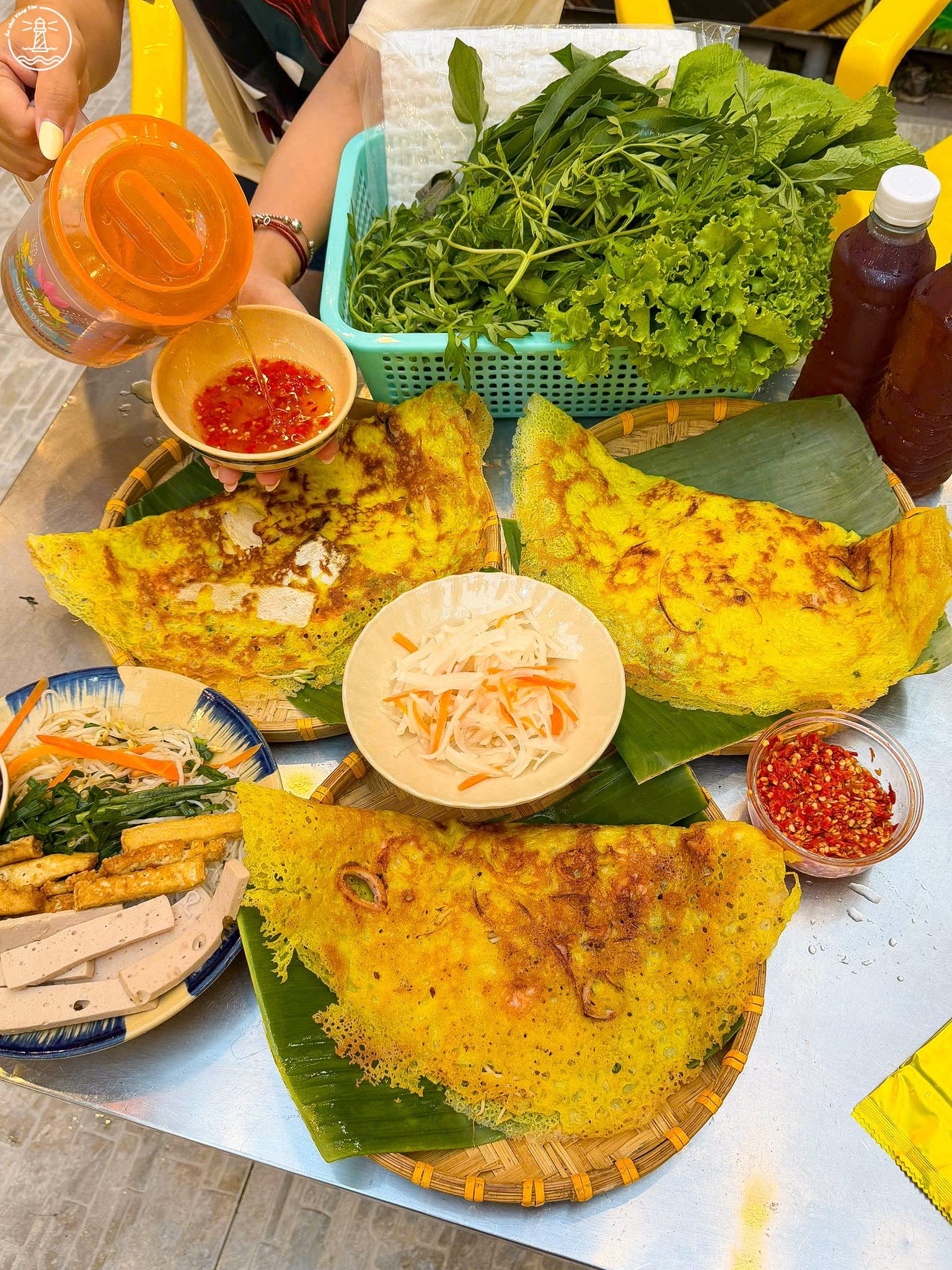 Bánh Xèo Bà Ngoại Vũng Tàu: Bí Quyết Hương Vị Miền Tây - hình 3