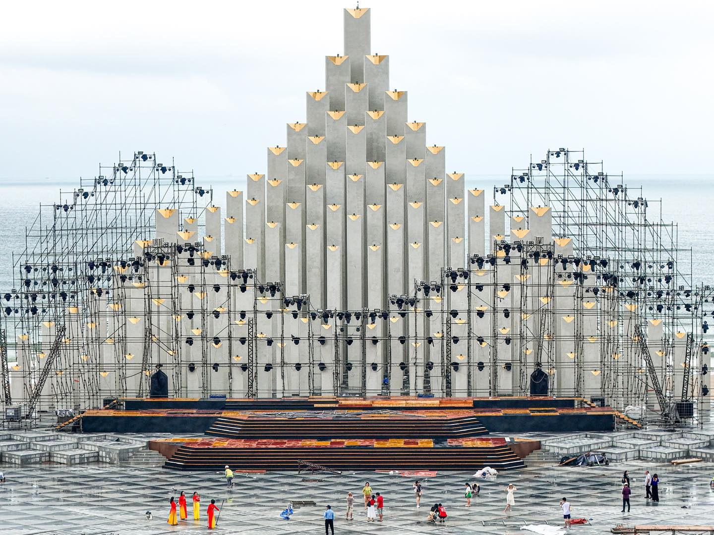 Tháp Tam Thắng Vũng Tàu: Biểu Tượng Kiến Trúc & Hành Trình Lịch Sử - hình 1