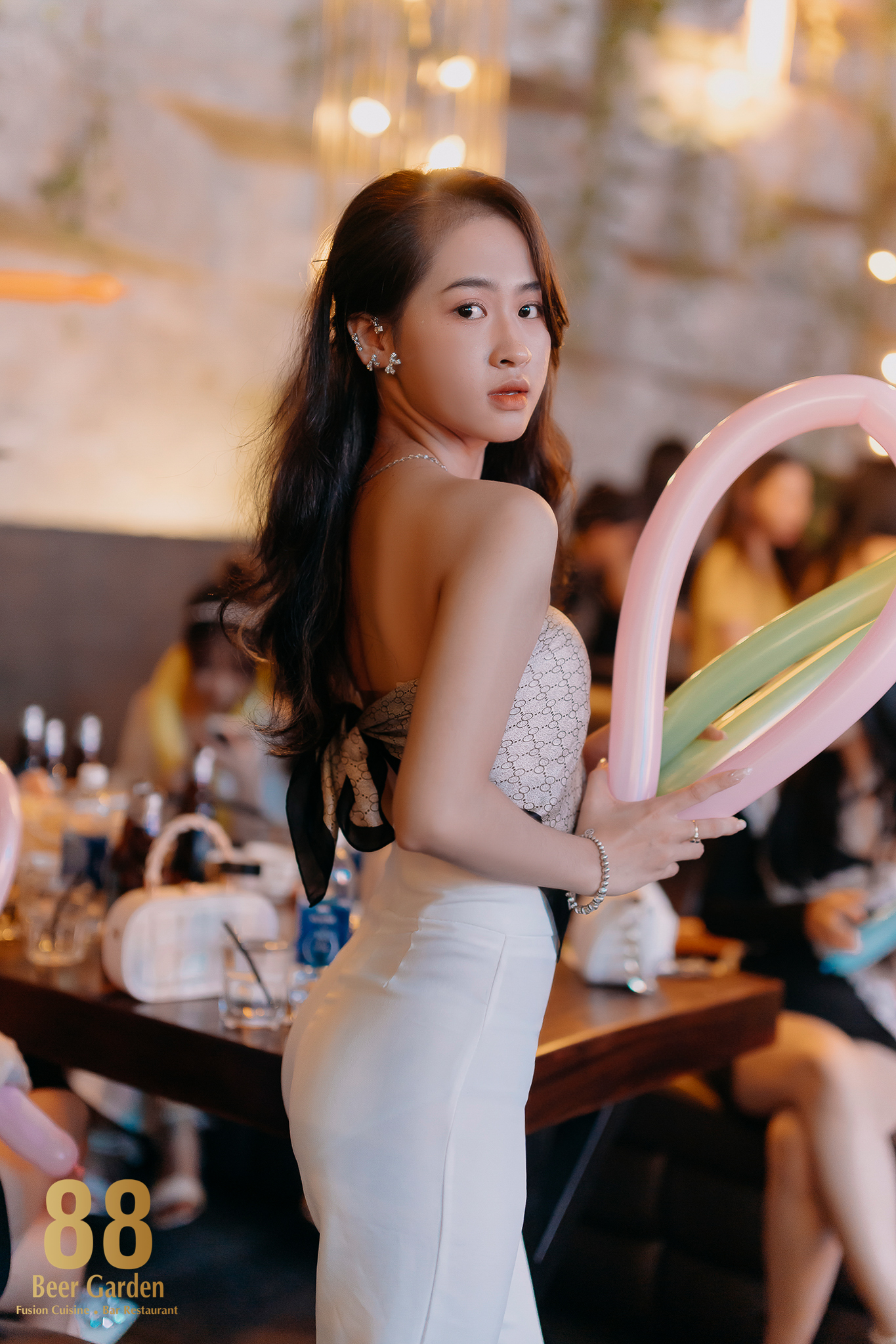 88 Beer Garden Vũng Tàu: Đánh thức đêm biển bằng nhịp EDM - hình 11