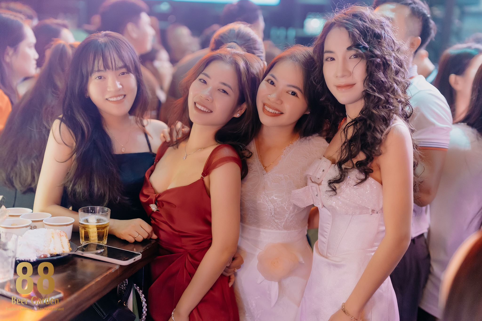 88 Beer Garden Vũng Tàu: Đánh thức đêm biển bằng nhịp EDM - hình 9