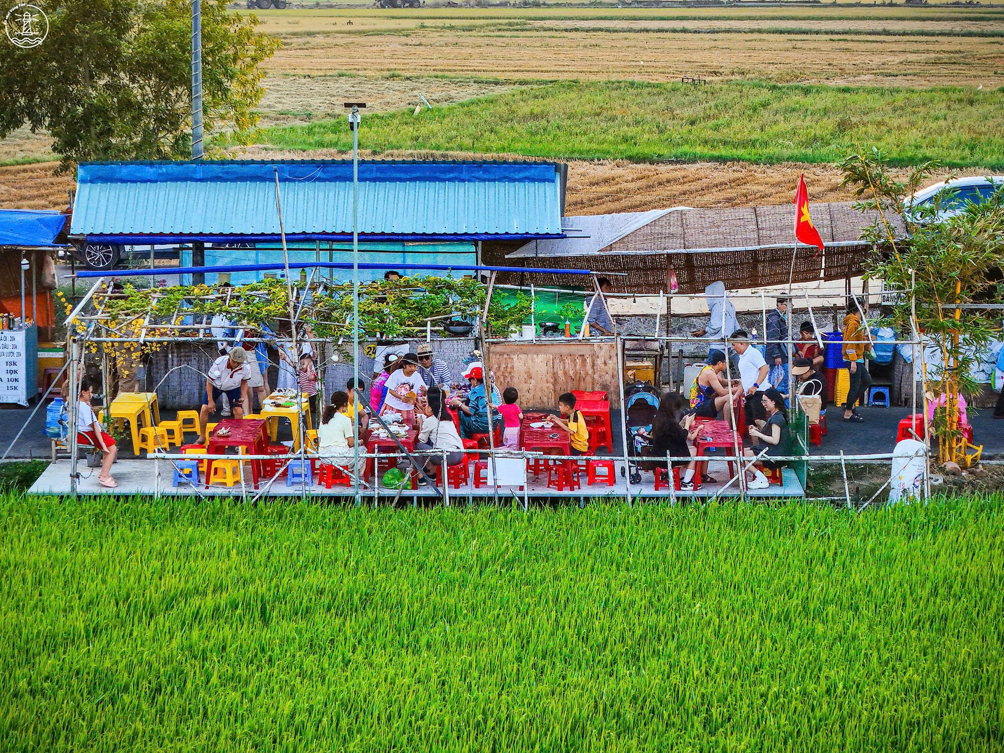 Chợ quê An Nhứt Long Điền: Ăn vặt dân dã giữa đồng lúa xanh - hình 10