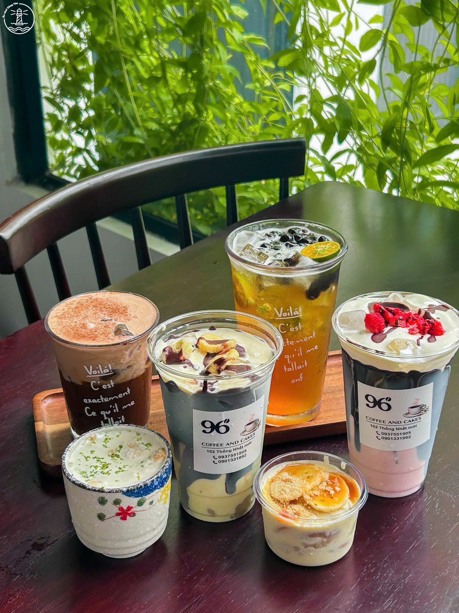Coffee 96 Vũng Tàu: Trạm sạc xe điện và góc chill xuyên mái - hình 5