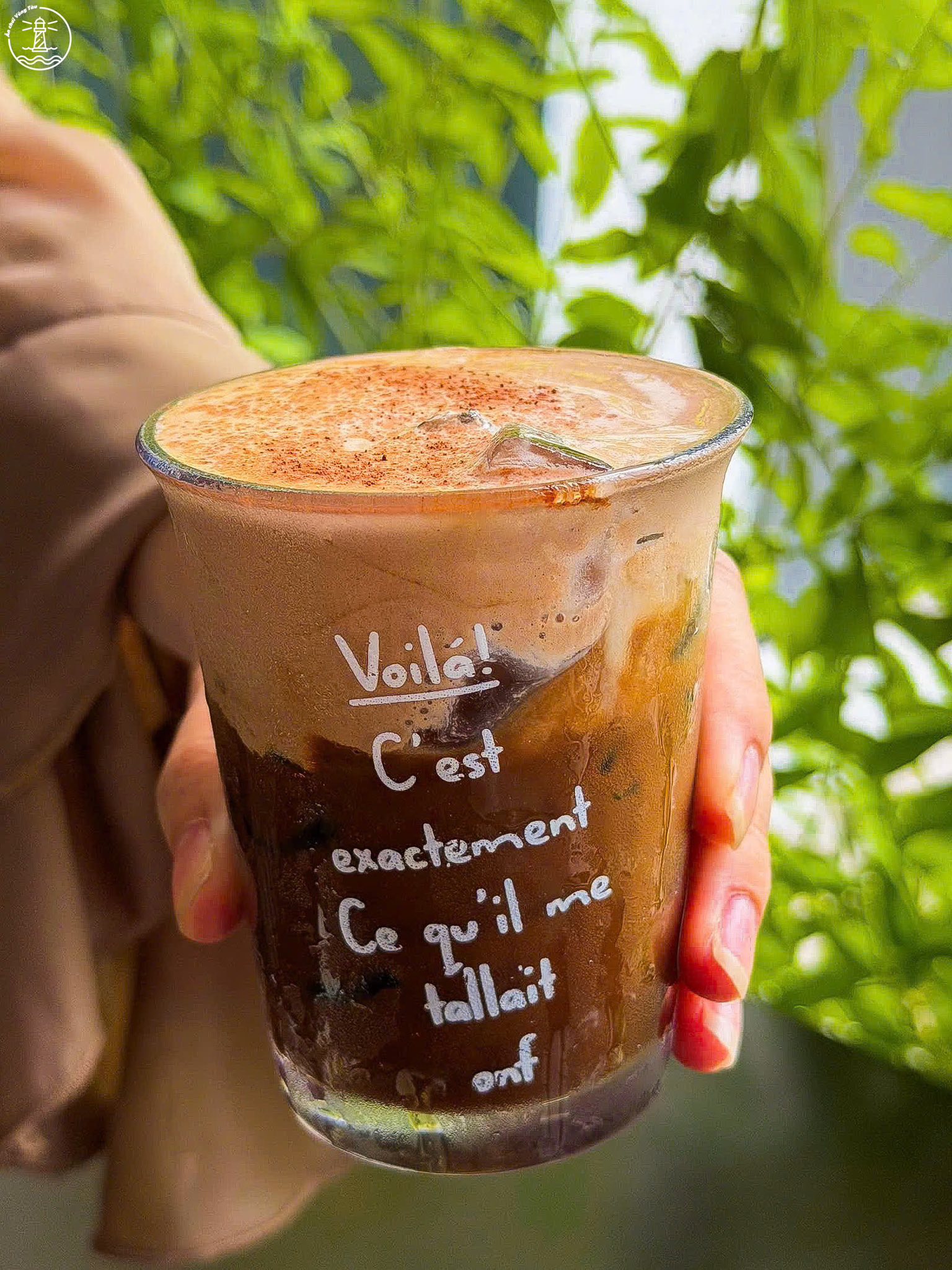 Coffee 96 Vũng Tàu: Trạm sạc xe điện và góc chill xuyên mái - hình 13