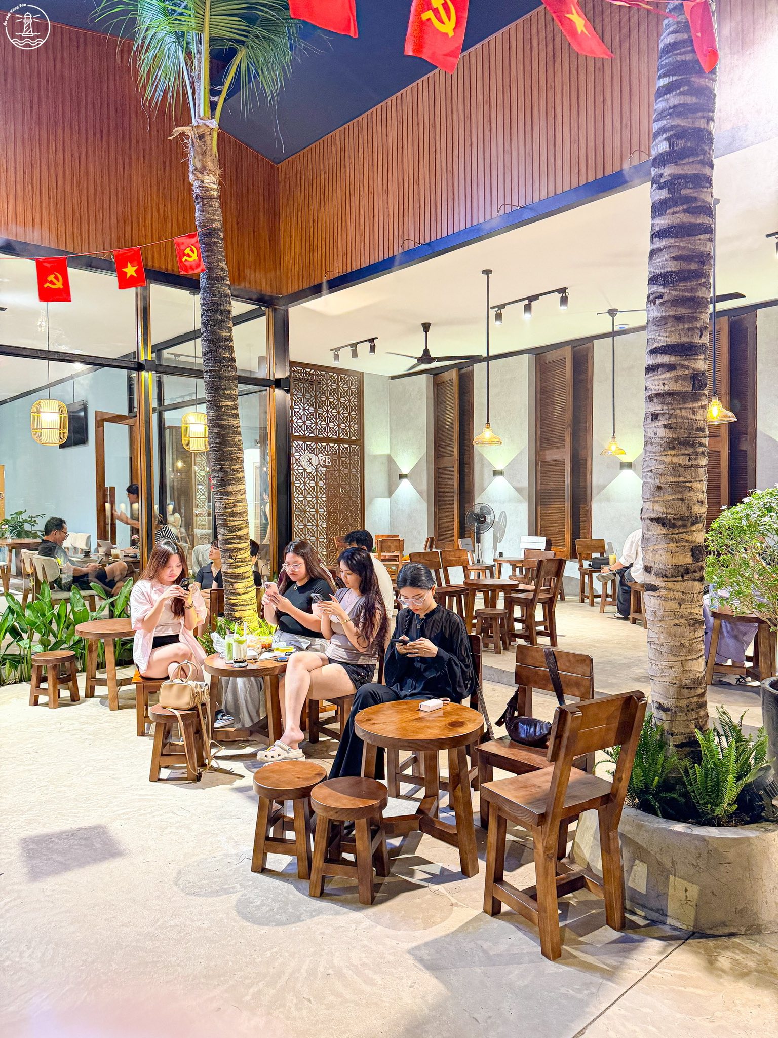 Cove Cafe Vũng Tàu: Góc Trú Ẩn Xanh Mướt Giữa Lòng Thành Phố - hình 3