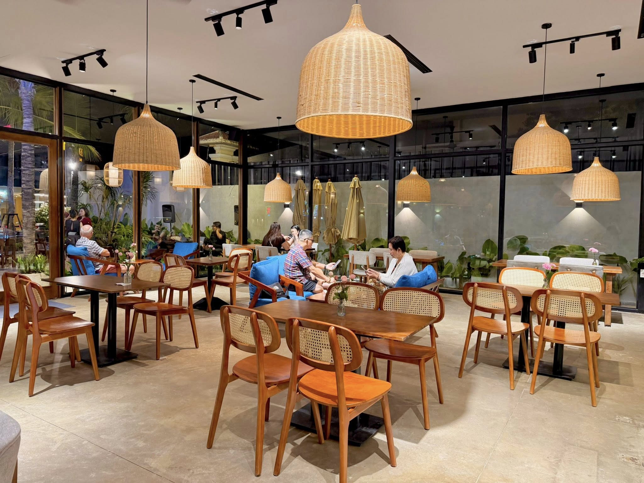 Cove Cafe Vũng Tàu: Góc Trú Ẩn Xanh Mướt Giữa Lòng Thành Phố - hình 4
