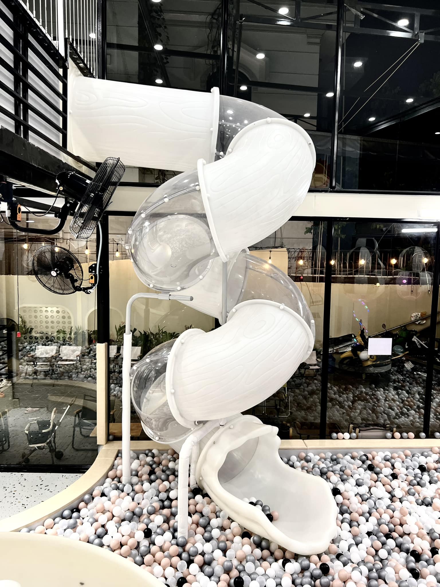 Leona Premium Kids Cafe Vũng Tàu: Thế giới thu nhỏ cho bé - hình 5