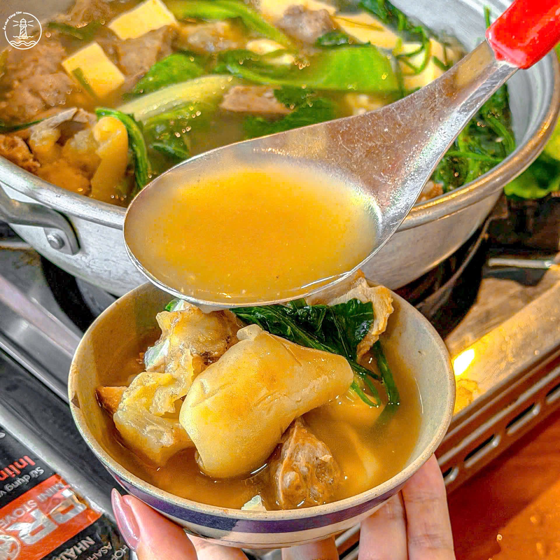 Lẩu bò Nhà Gỗ Vũng Tàu: Vị thanh, không gian ấm cúng như Đà Lạt - hình 5