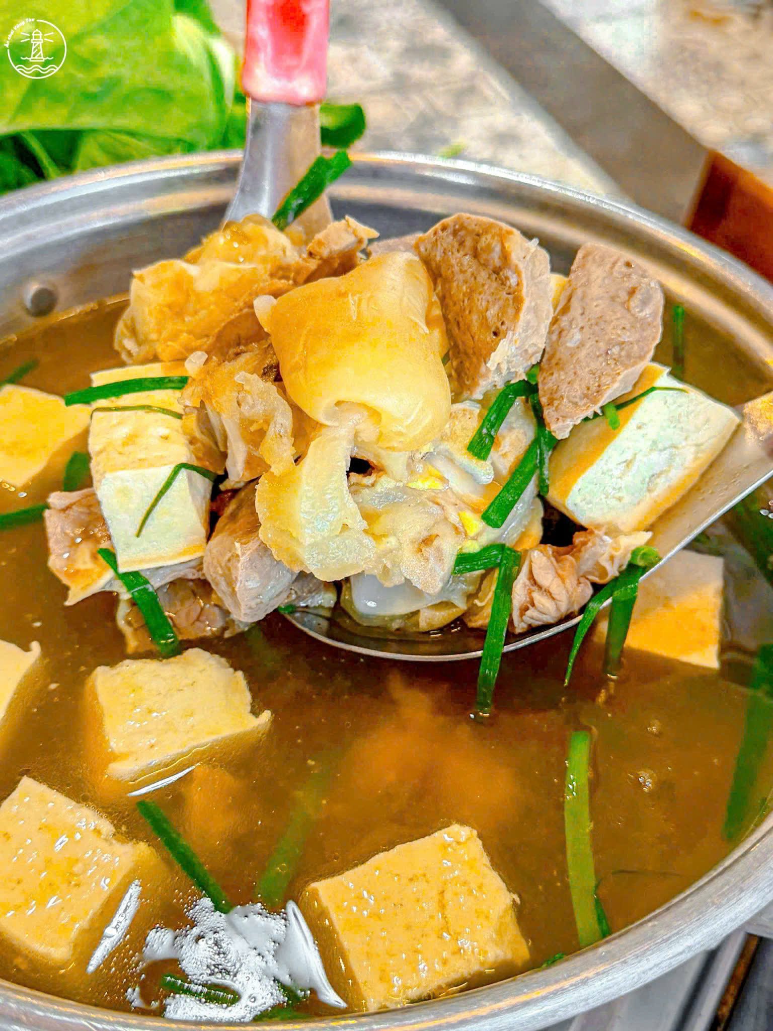Lẩu bò Nhà Gỗ Vũng Tàu: Vị thanh, không gian ấm cúng như Đà Lạt - hình 15