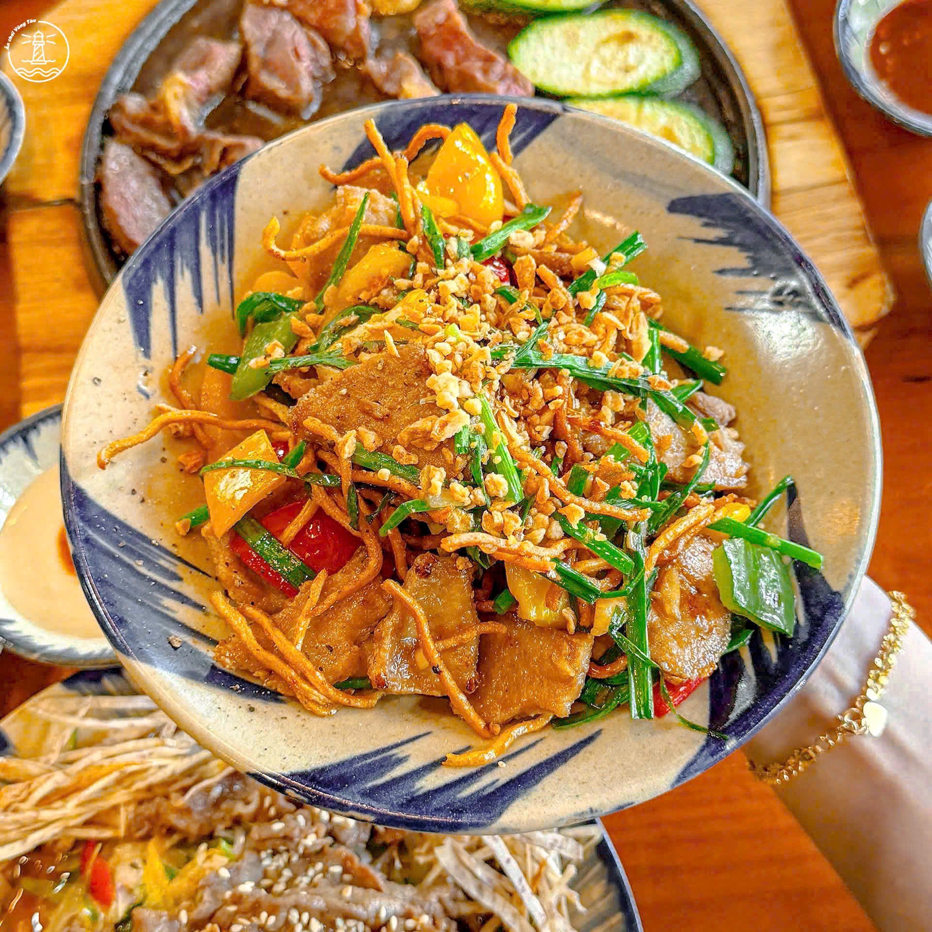 Lẩu bò Nhà Gỗ Vũng Tàu: Vị thanh, không gian ấm cúng như Đà Lạt - hình 14