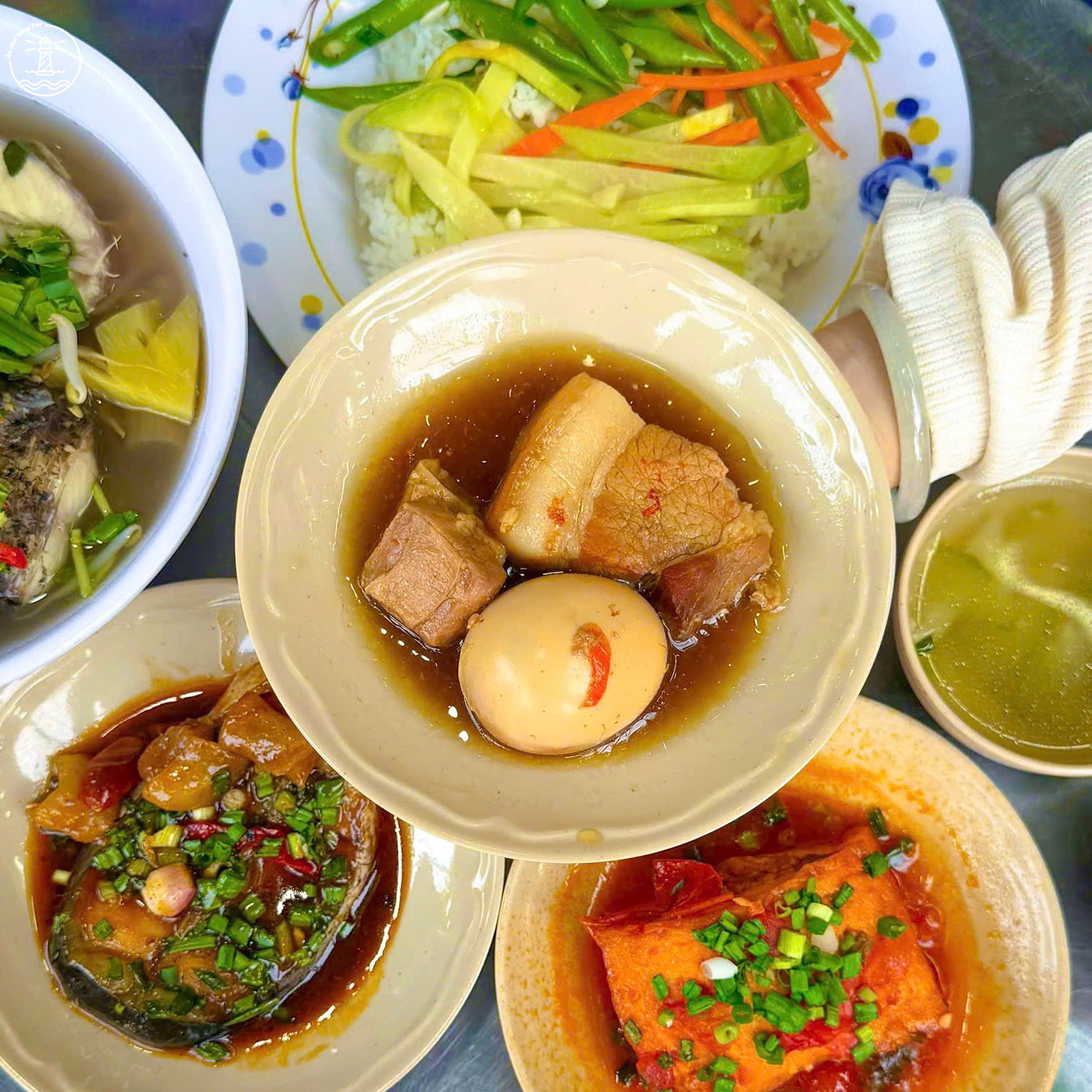 Cơm Phần Cô Năm Vũng Tàu: Bữa Trưa Chuẩn Vị Cơm Nhà Giá Bình Dân - hình 13