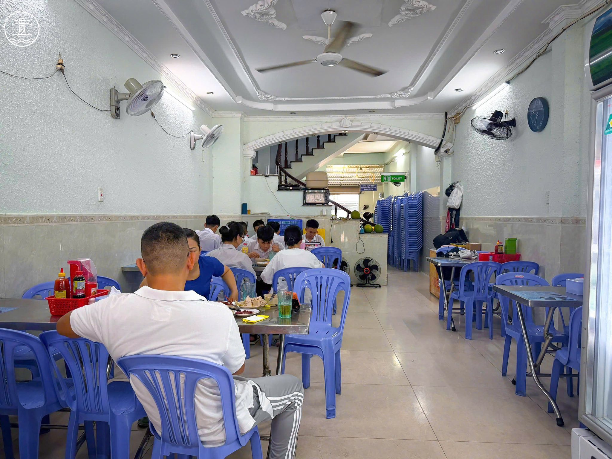 Cơm Phần Cô Năm Vũng Tàu: Bữa Trưa Chuẩn Vị Cơm Nhà Giá Bình Dân - hình 2