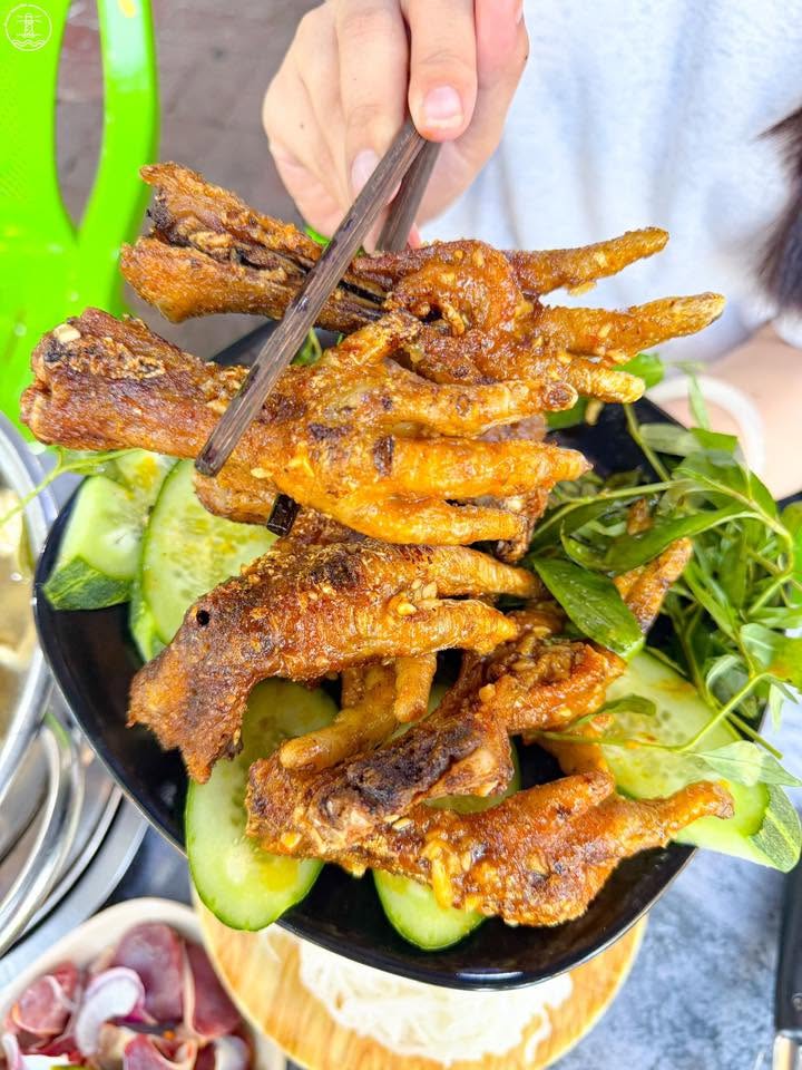 Lẩu gà lá é Nam Vương Vũng Tàu vị đậm đà cho hội mê ẩm thực - hình 10