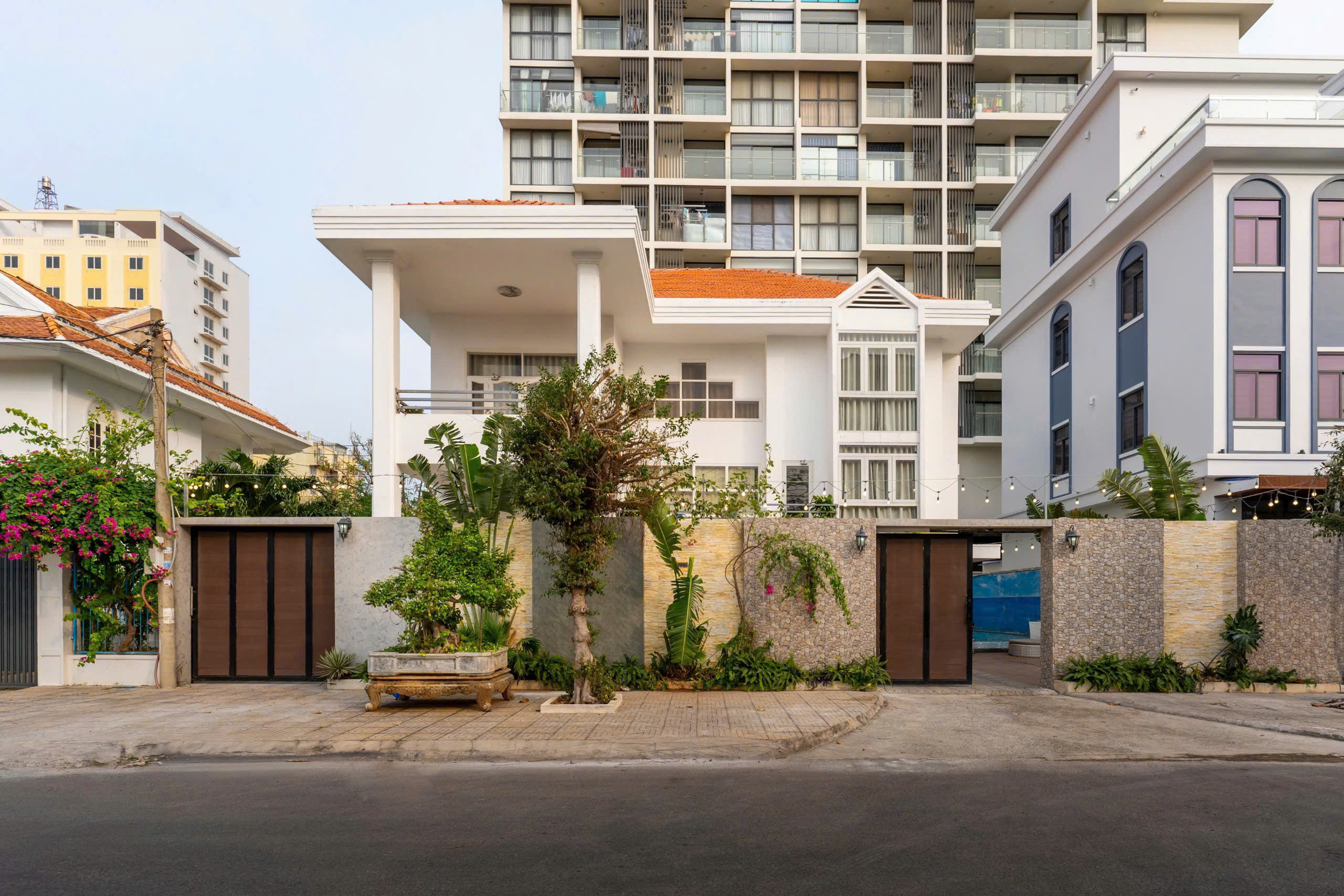 BIỆT THỰ BÃI SAU 2B2 ĐẶNG THÙY TRÂM - Ảnh 2