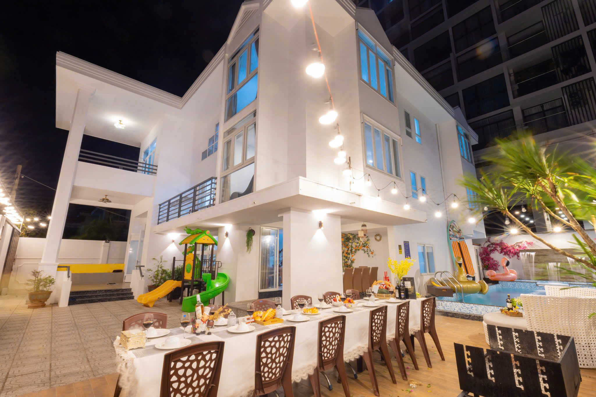 BIỆT THỰ BÃI SAU 2B2 ĐẶNG THÙY TRÂM