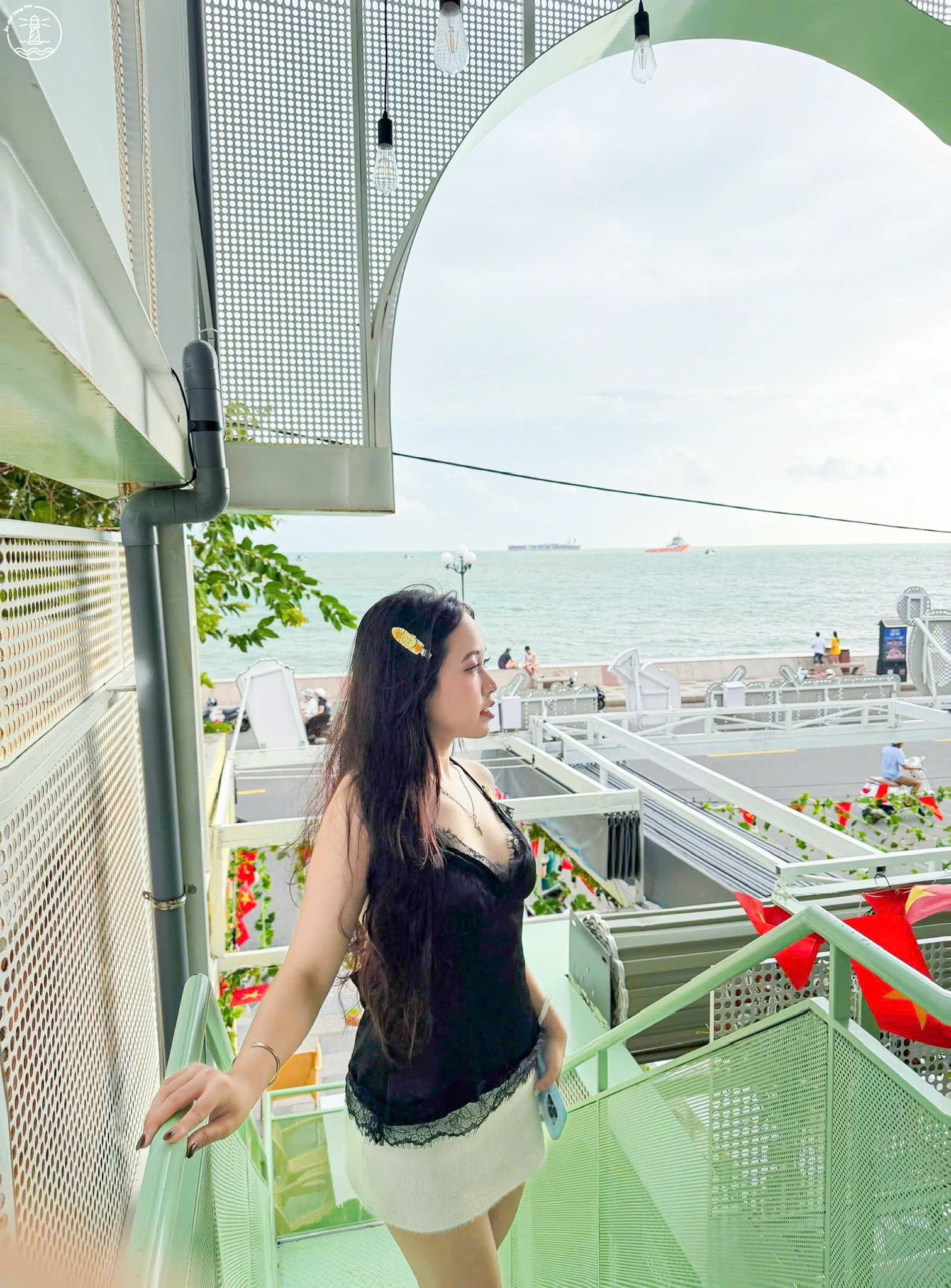 Cafe 360 độ Vũng Tàu: Kem bơ huyền thoại view biển Bãi Trước - hình 6