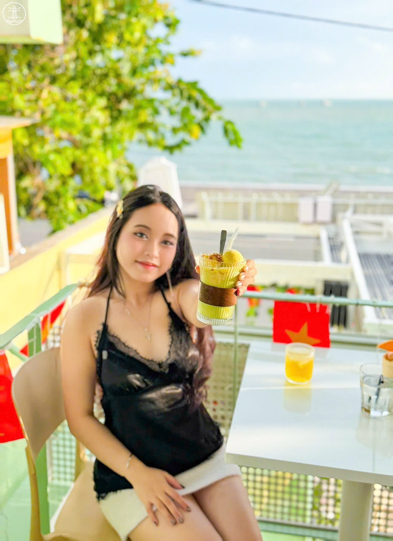 Cafe 360 độ Vũng Tàu: Kem bơ huyền thoại view biển Bãi Trước - hình 10