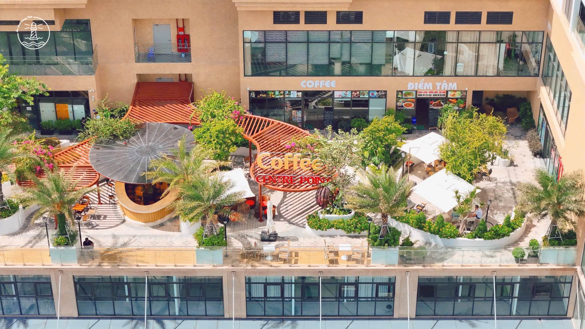 Coffee Vũng Tàu Centre Point: Góc Vườn Treo Ngắm Phố Biển - hình 6