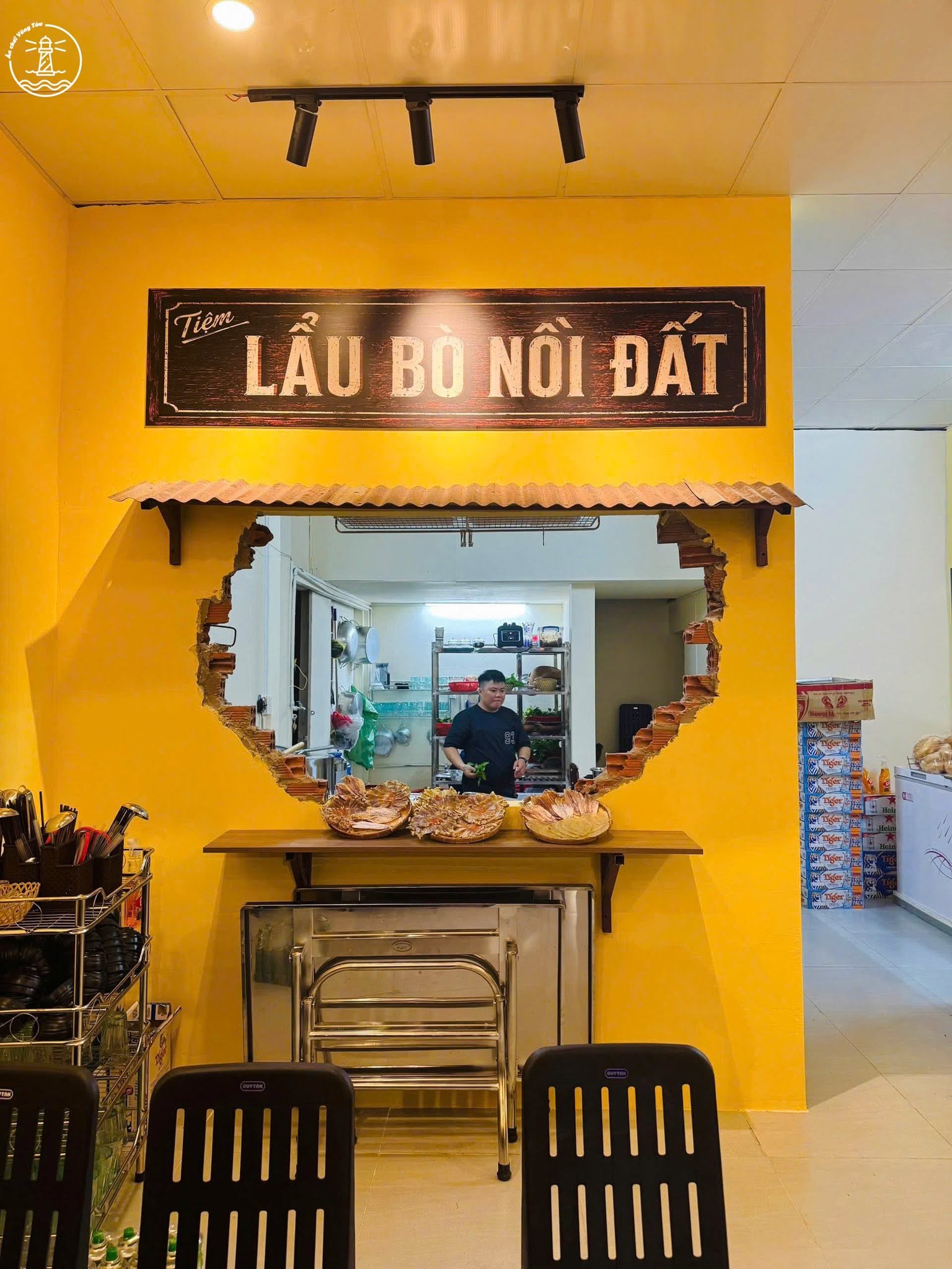 Lẩu bò nồi đất Khô & Bia Vũng Tàu và tảng bò sốt trứng muối - hình 2