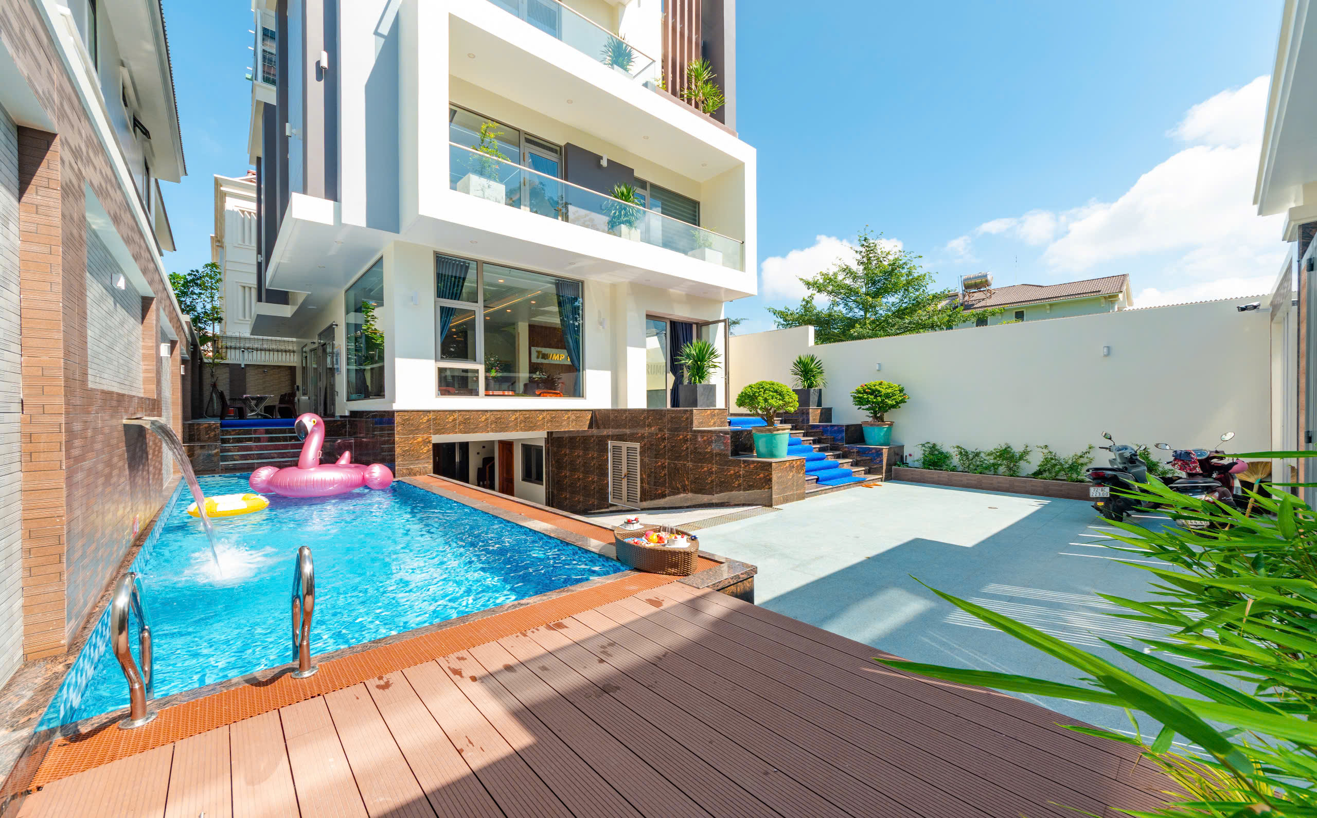 BIỆT THỰ BÃI SAU 10 PHÒNG NGỦ-B12 THI SÁCH