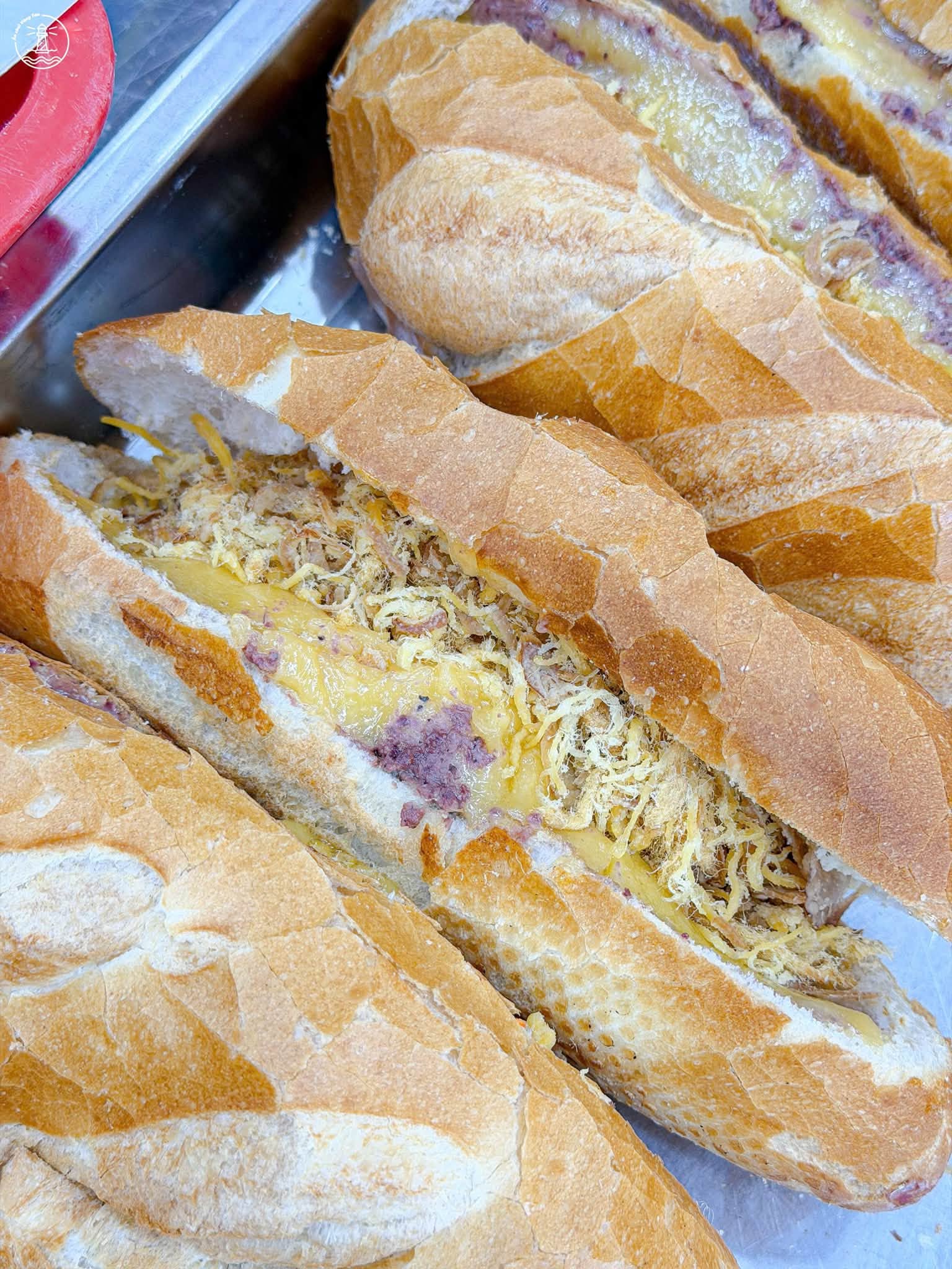 Bánh mì Bà Huynh Vũng Tàu: Hương vị Sài Gòn giữa phố biển - hình 11