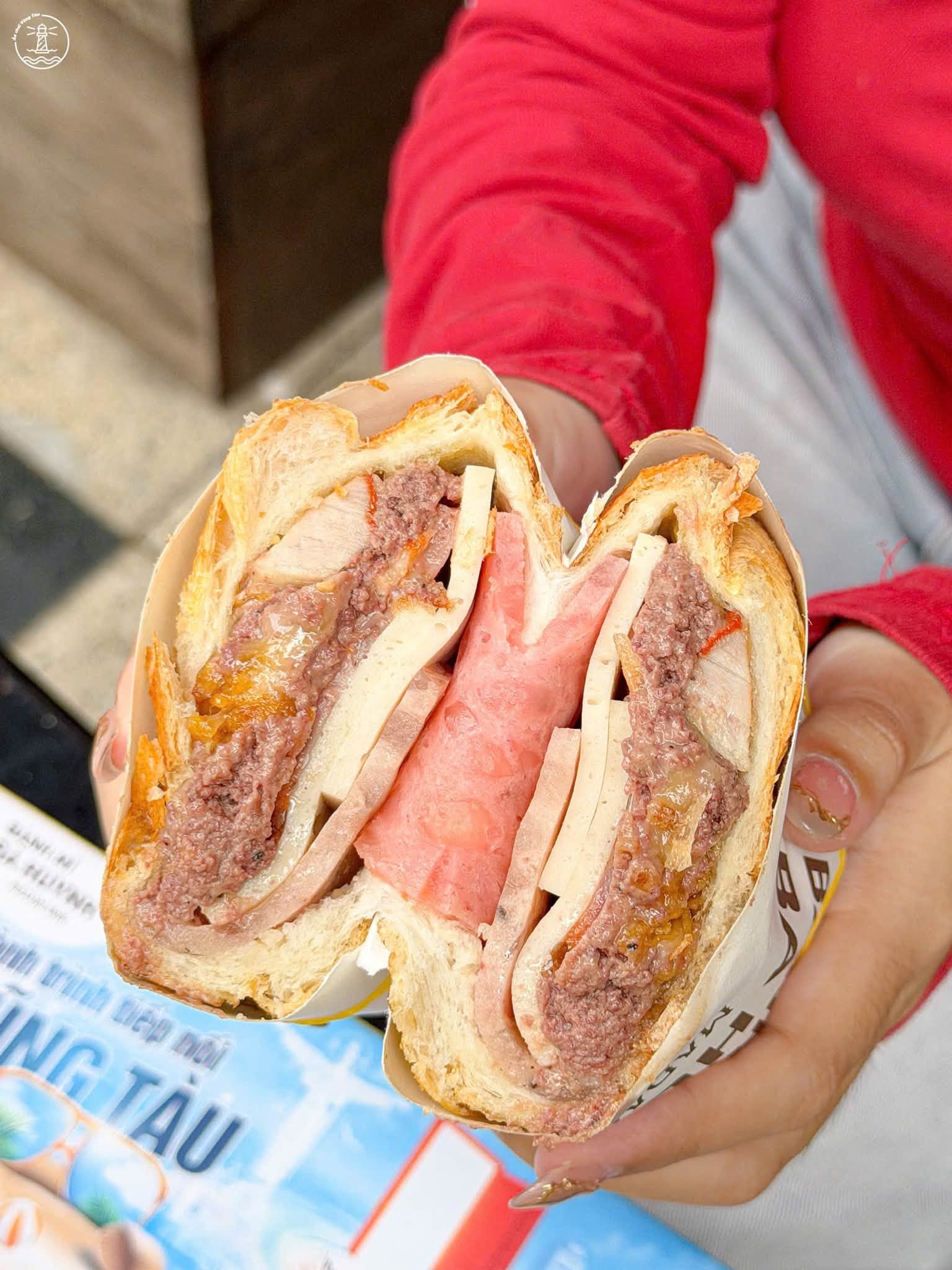 Bánh mì Bà Huynh Vũng Tàu: Hương vị Sài Gòn giữa phố biển - hình 3