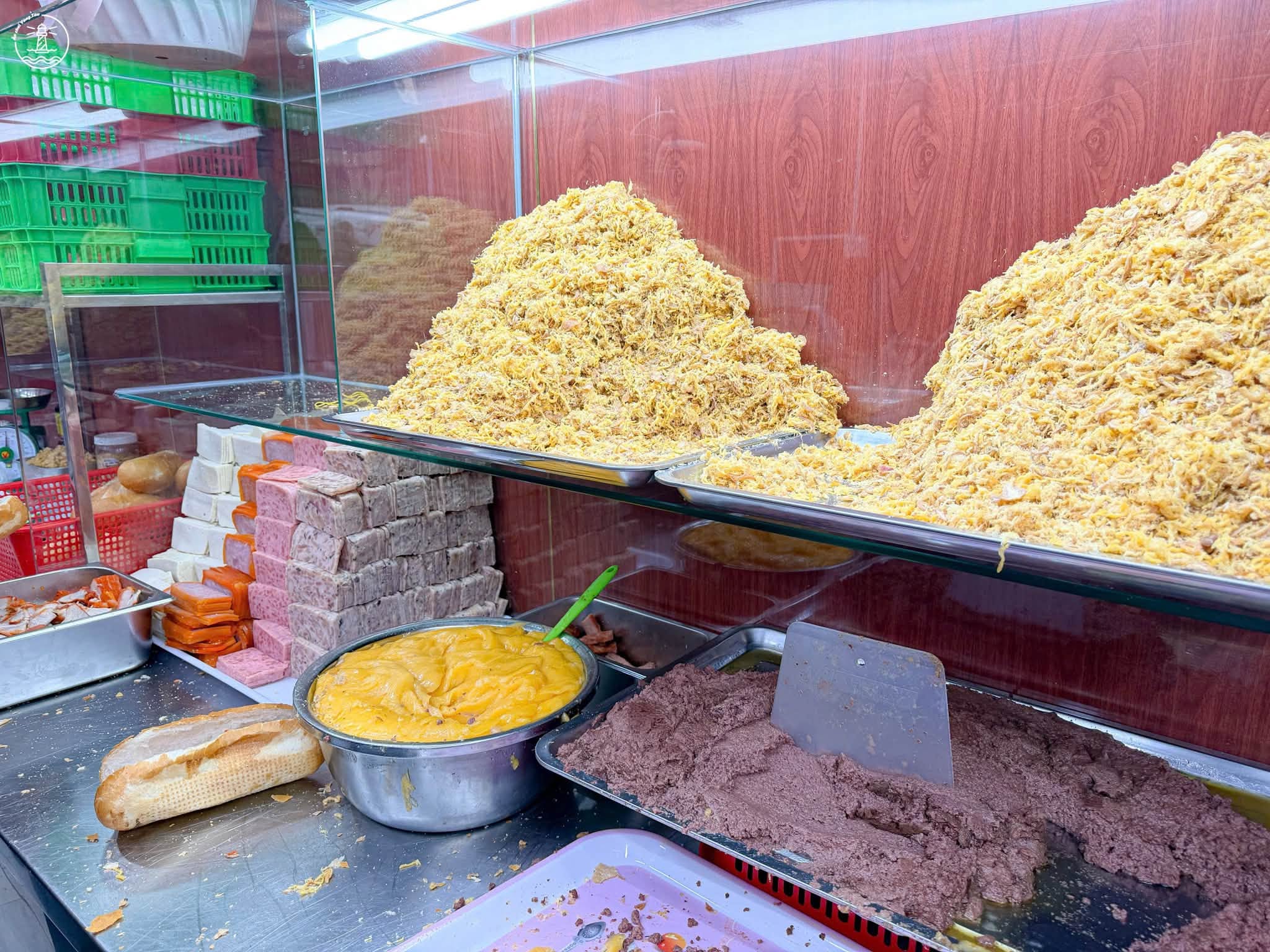 Bánh mì Bà Huynh Vũng Tàu: Hương vị Sài Gòn giữa phố biển - hình 5