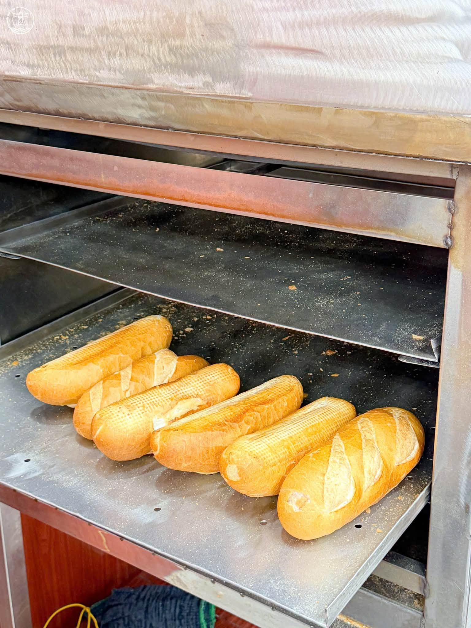 Bánh mì Bà Huynh Vũng Tàu: Hương vị Sài Gòn giữa phố biển - hình 12