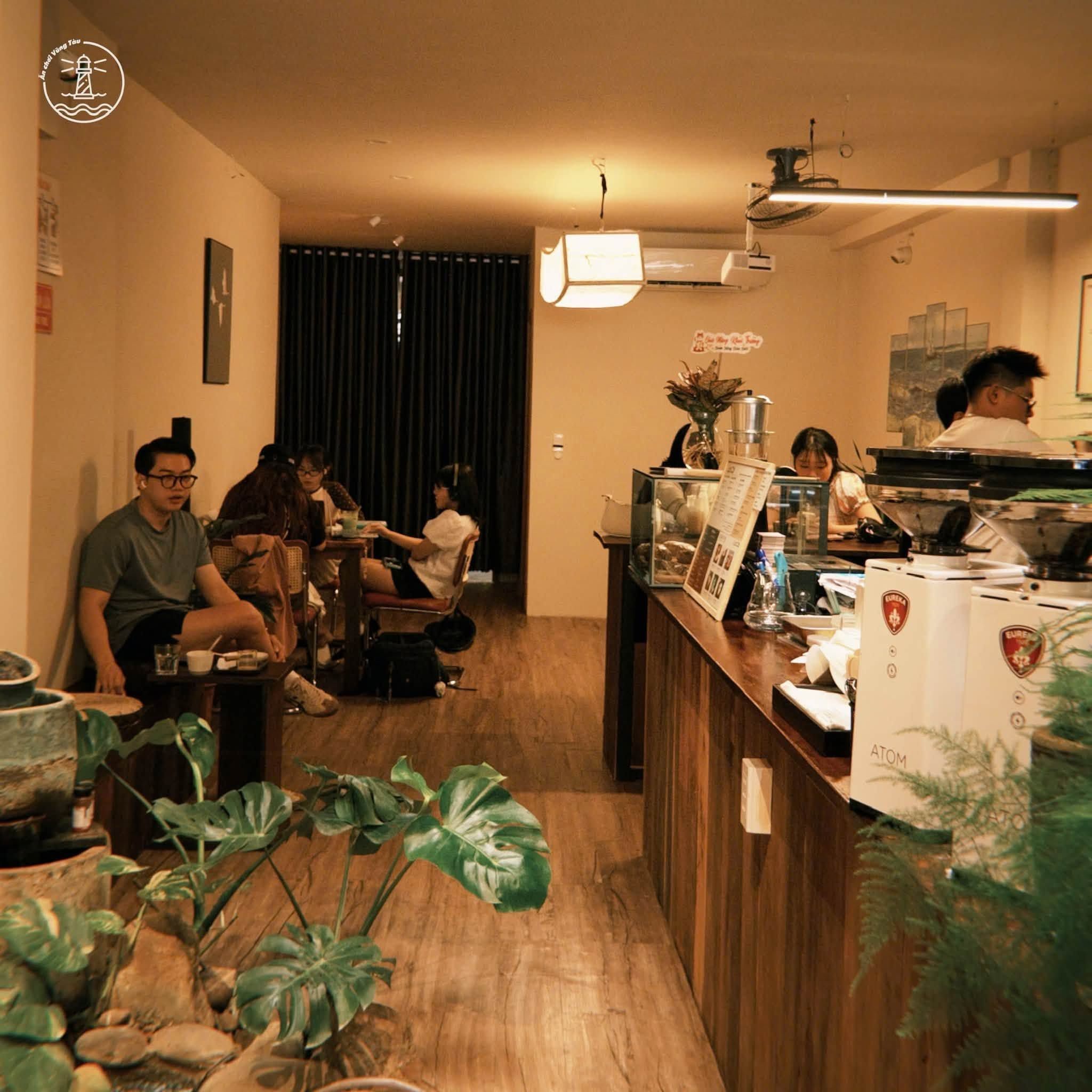 La Cà Brew Coffee Vũng Tàu: Góc trú ẩn tối giản cho ngày thảnh thơi - hình 3