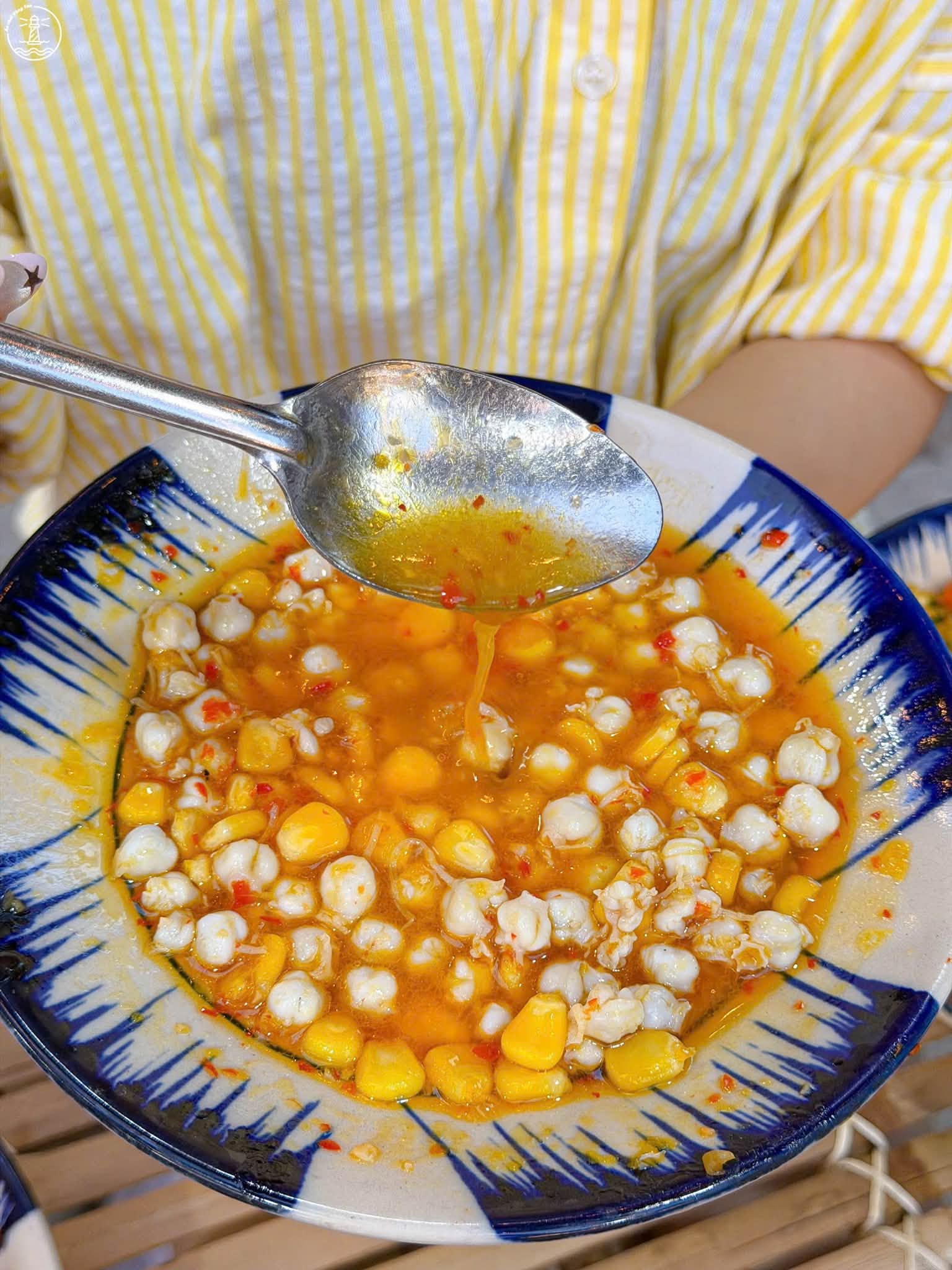 Link Ốc Vũng Tàu review chi tiết menu hải sản và không gian chill - hình 17