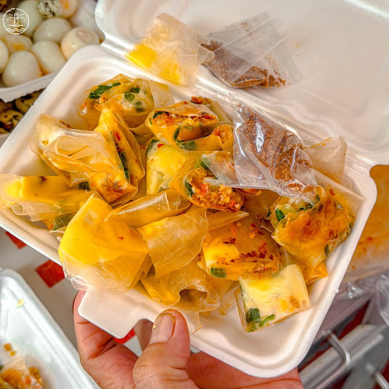Bánh tráng cô Mai Vũng Tàu và hương vị trứng lòng đào tuổi thơ - hình 6