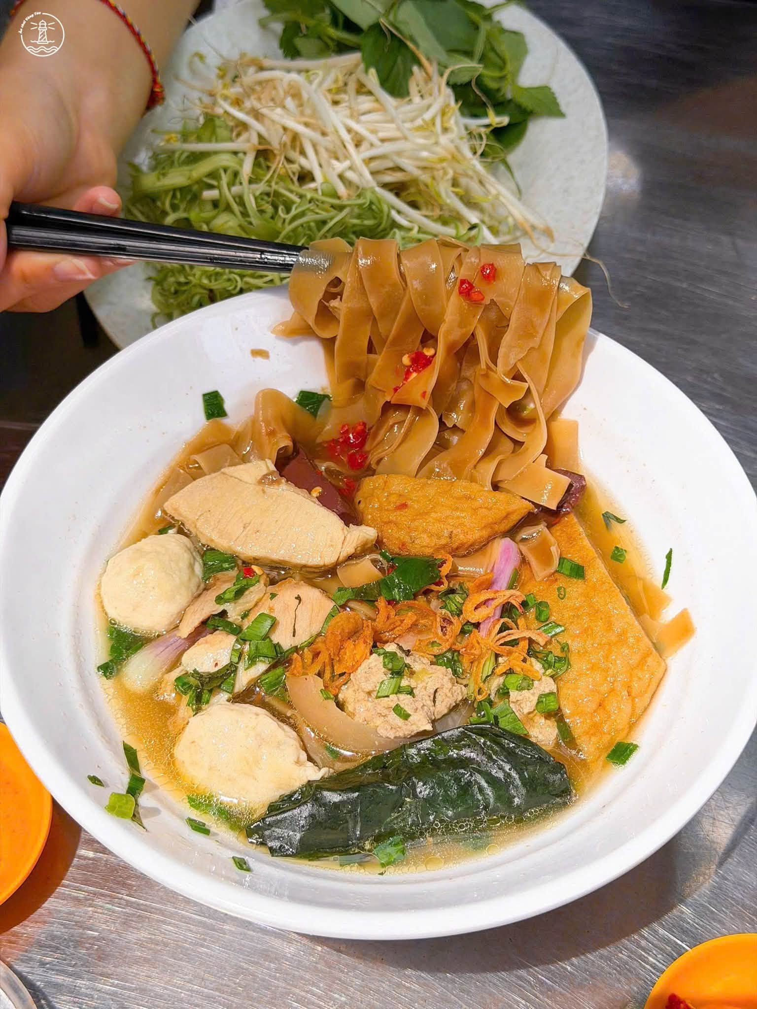 Bún Riêu Bề Bề 2 Mập Vũng Tàu: Vị Biển Đậm Đà Giá Bình Dân - hình 8