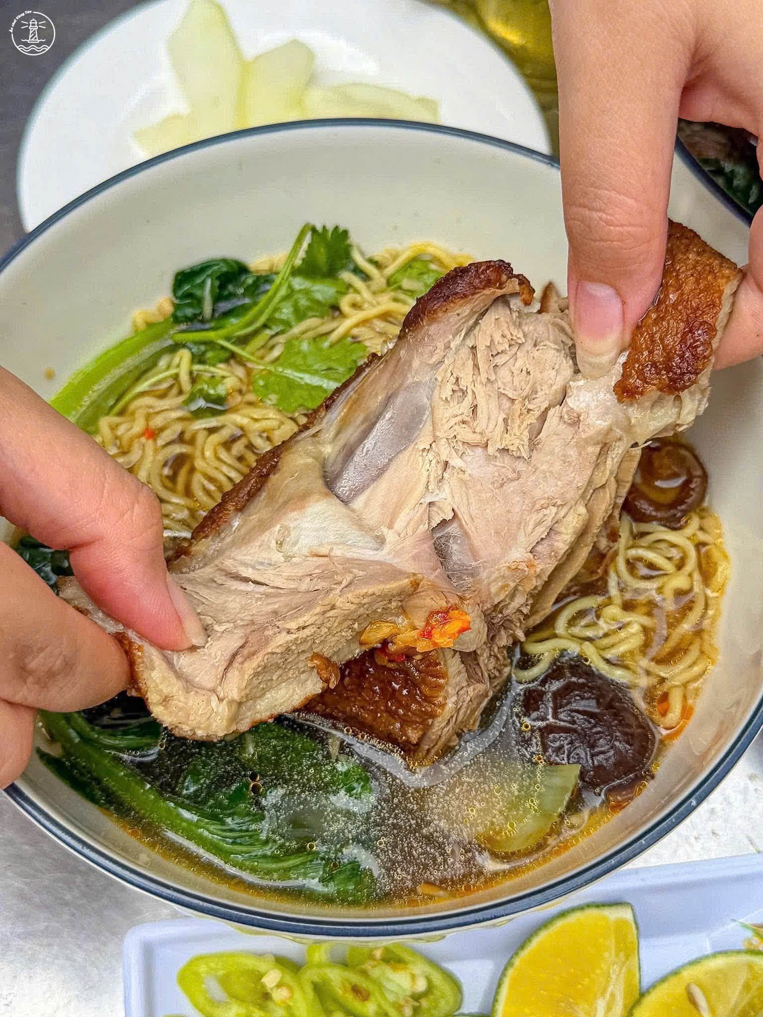 Mì Vịt Tiềm Hoàng Ký Vũng Tàu: Vị đậm đà khó quên gần Bãi Sau - hình 10