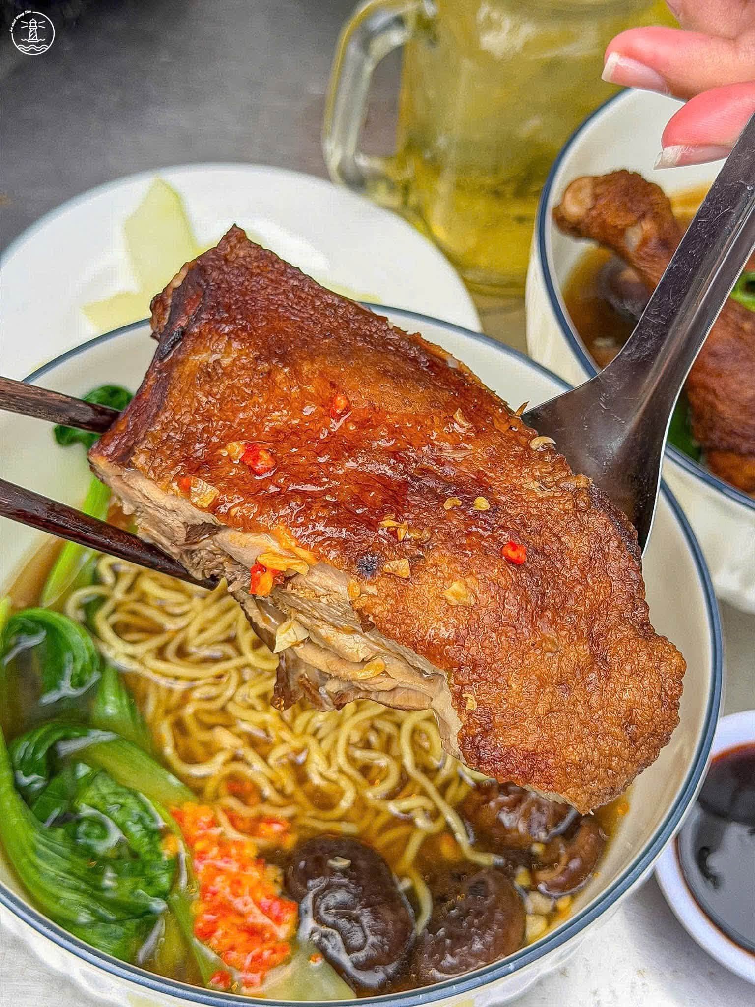 Mì Vịt Tiềm Hoàng Ký Vũng Tàu: Vị đậm đà khó quên gần Bãi Sau - hình 8