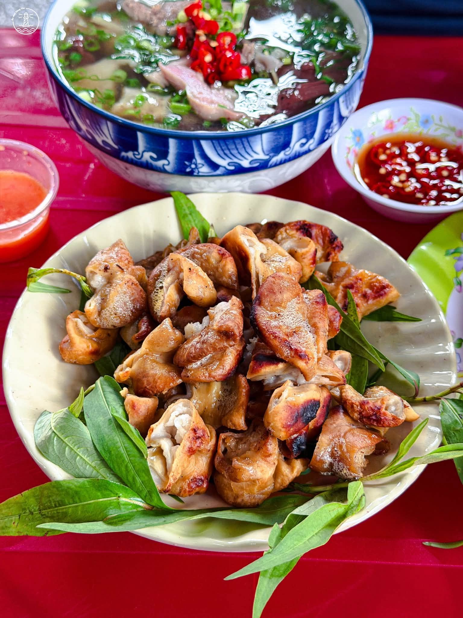 Huyết Chưng Bà Rịa: Vị Béo Mịn Gây Nghiện Trên Vỉa Hè - hình 5
