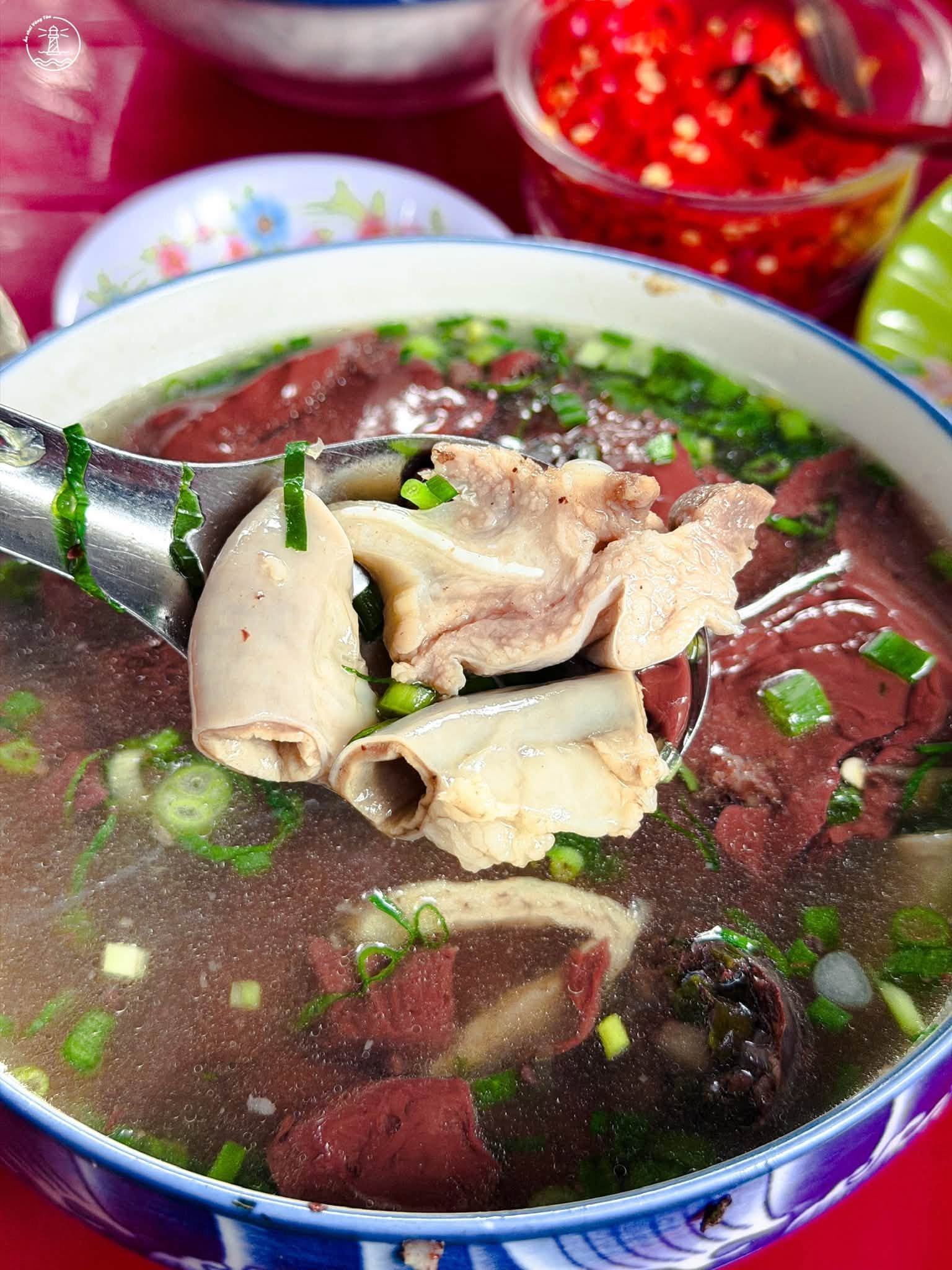 Huyết Chưng Bà Rịa: Vị Béo Mịn Gây Nghiện Trên Vỉa Hè - hình 4