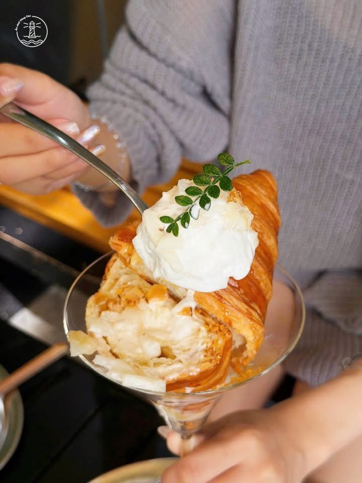 Tema Coffee Vũng Tàu: Góc xanh yên bình và Croissant kem lạ miệng - hình 7