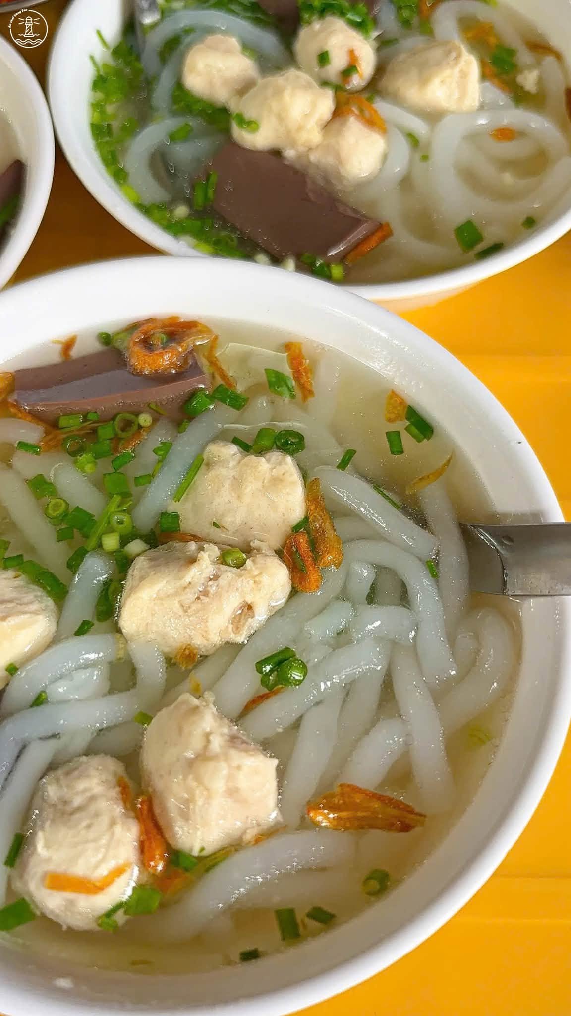 Bánh canh giò heo 81 Trưng Nhị: Vị ngon bình dân 30 năm Vũng Tàu - hình 10
