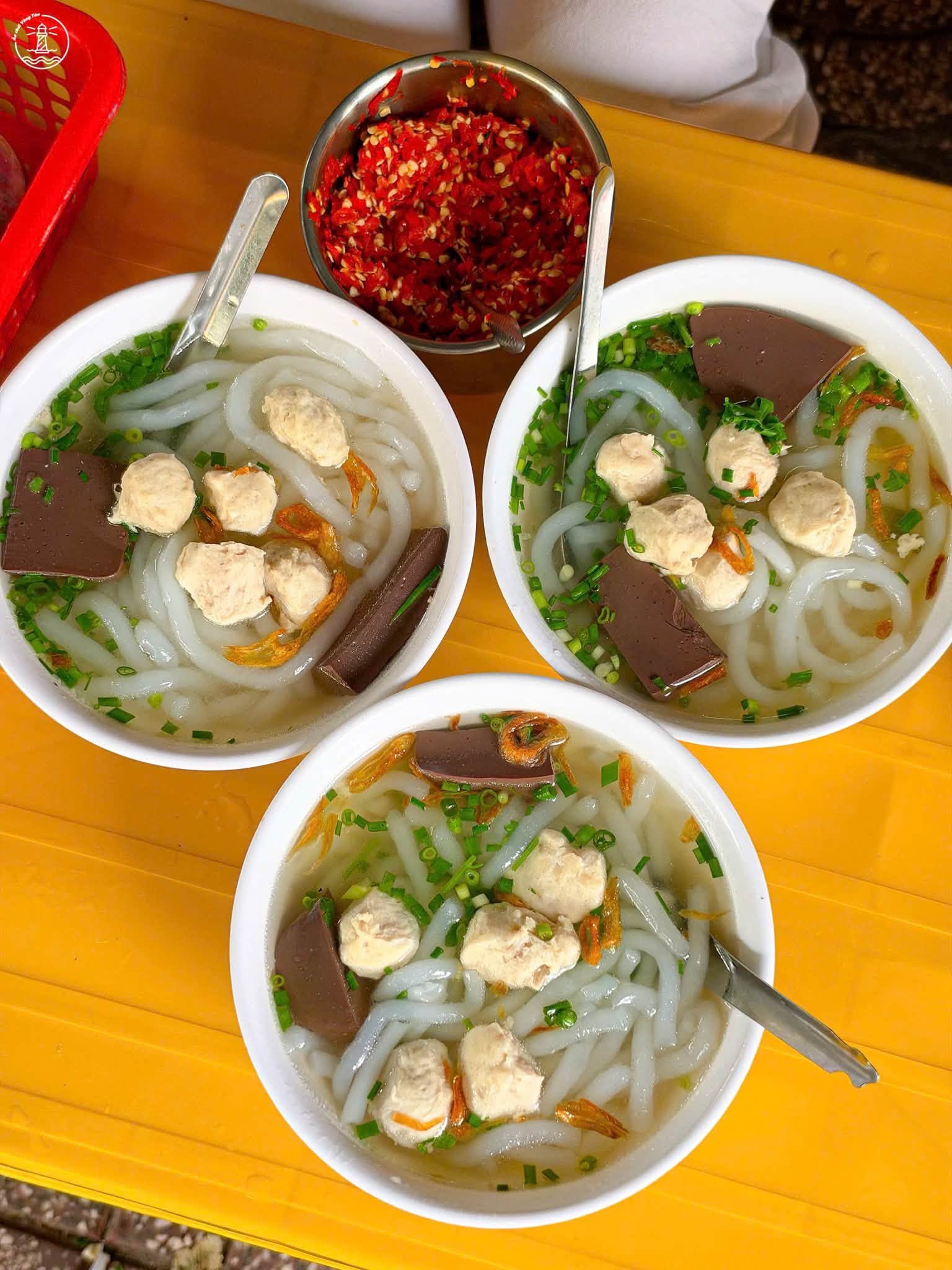 Bánh canh giò heo 81 Trưng Nhị: Vị ngon bình dân 30 năm Vũng Tàu - hình 2