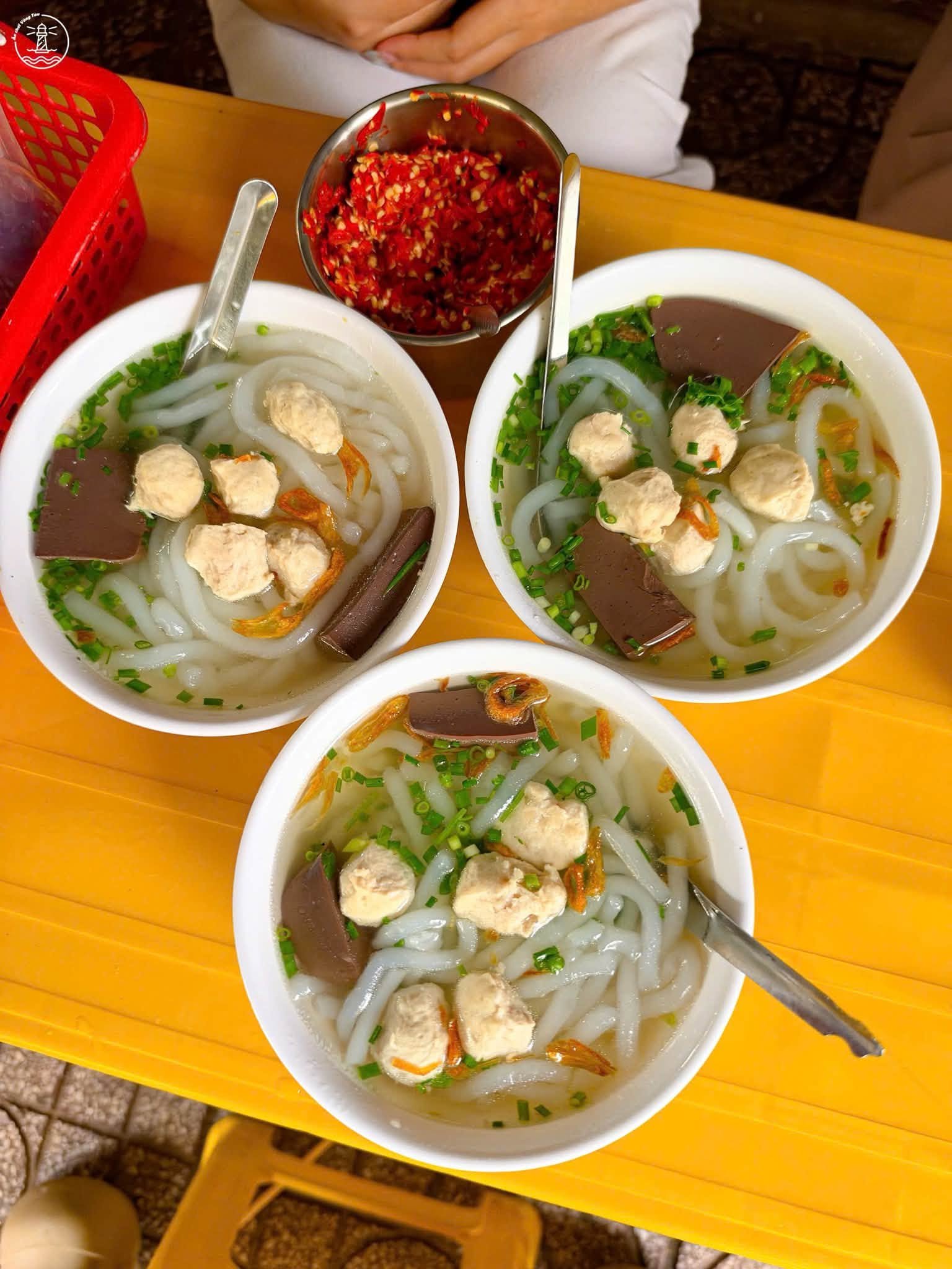 Bánh canh giò heo 81 Trưng Nhị: Vị ngon bình dân 30 năm Vũng Tàu - hình 6