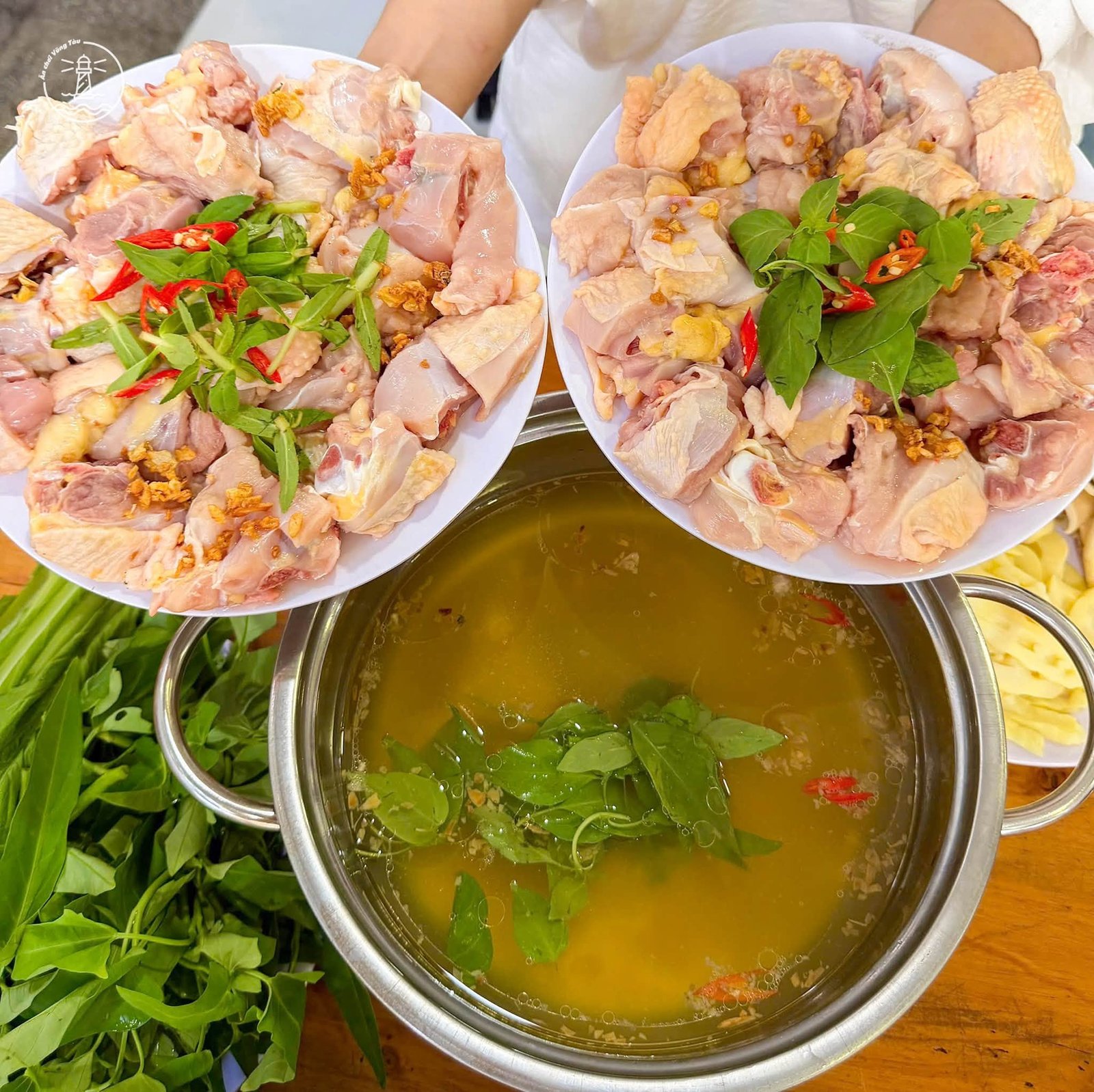 Bánh Khọt Quỳnh Vũng Tàu: Thử gà nướng lu và lẩu gà đậm vị - hình 8