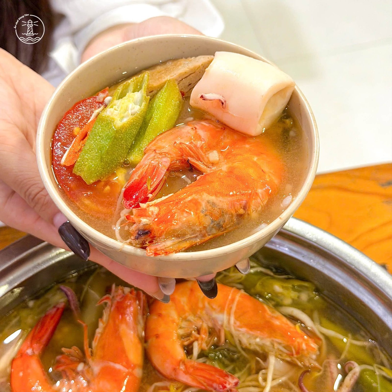 Bánh Khọt Quỳnh Vũng Tàu: Thử gà nướng lu và lẩu gà đậm vị - hình 16