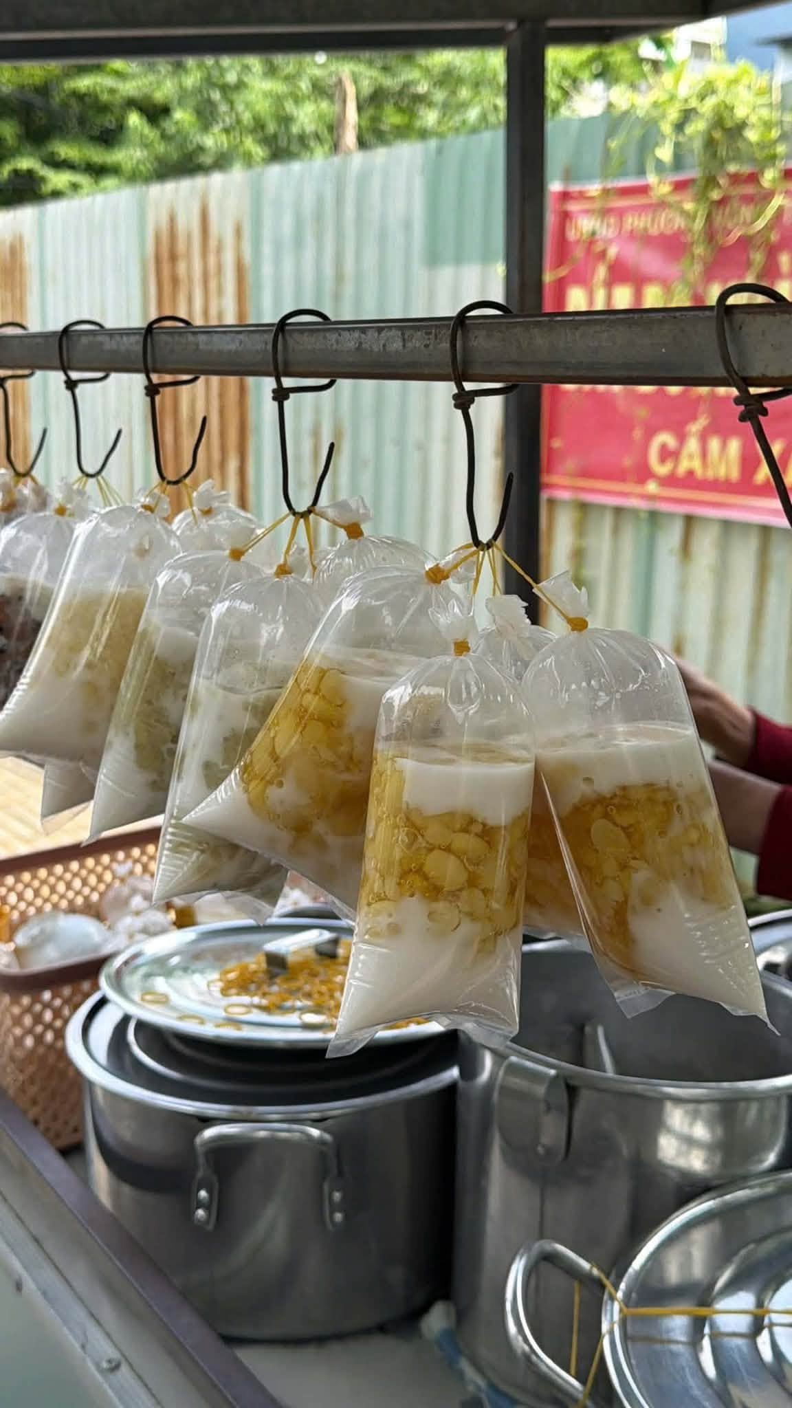 Xe chè cô Thu Vũng Tàu: Hương vị dân dã gói trọn 20 năm - hình 6