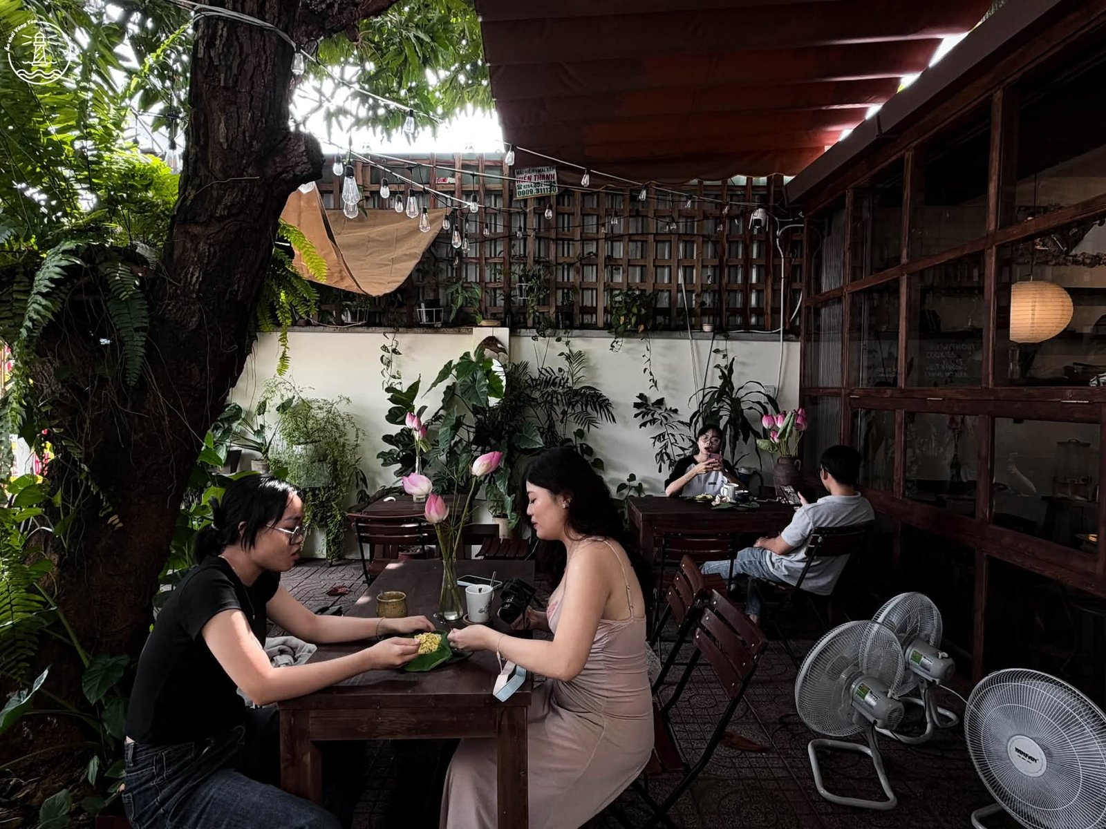 Thưởng Xôi Cốm Lá Sen Tại Weekly Cookie Vũng Tàu Bên Hồ Yên Ả - hình 2